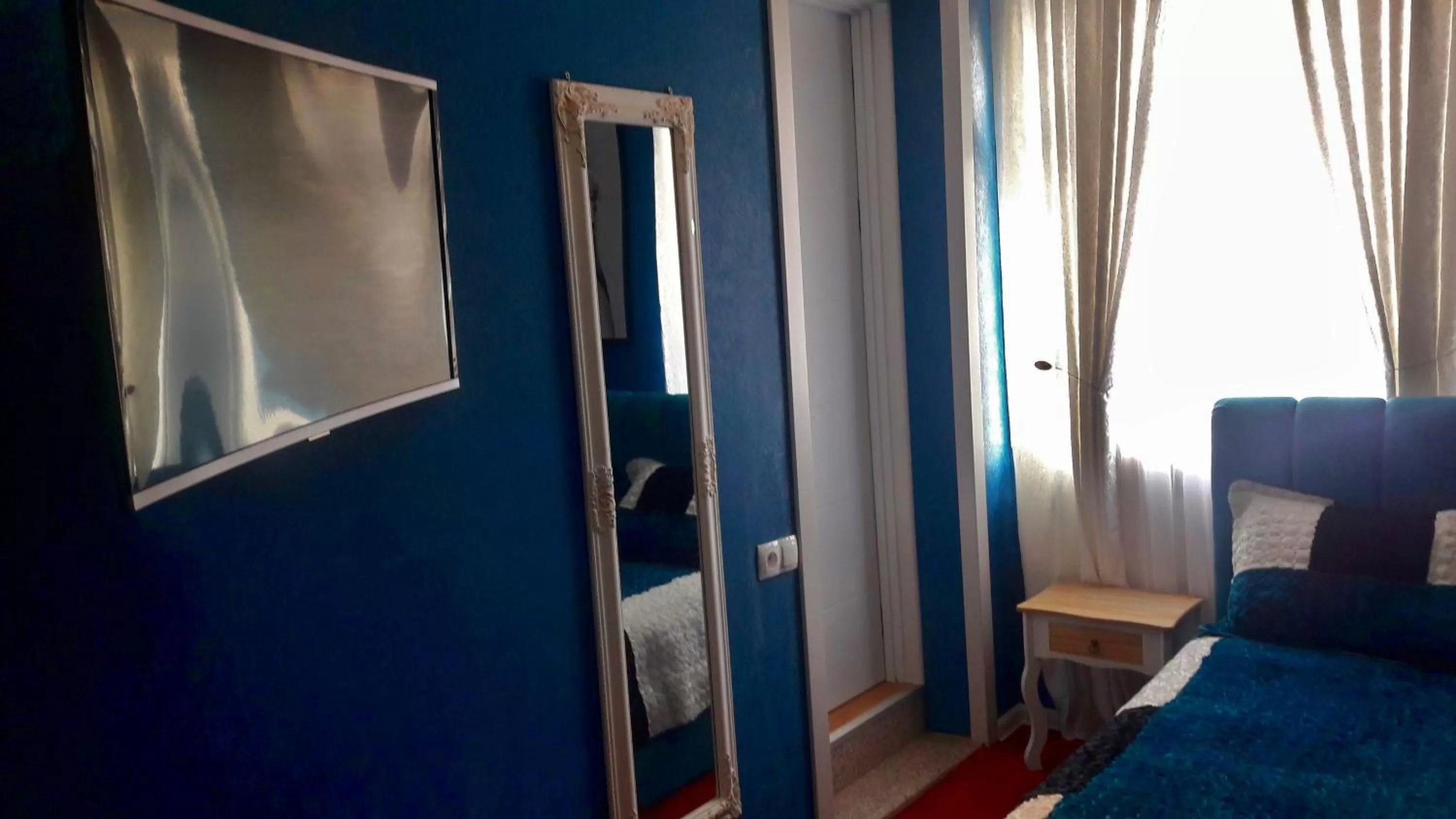 Hotel Lilo near Airport