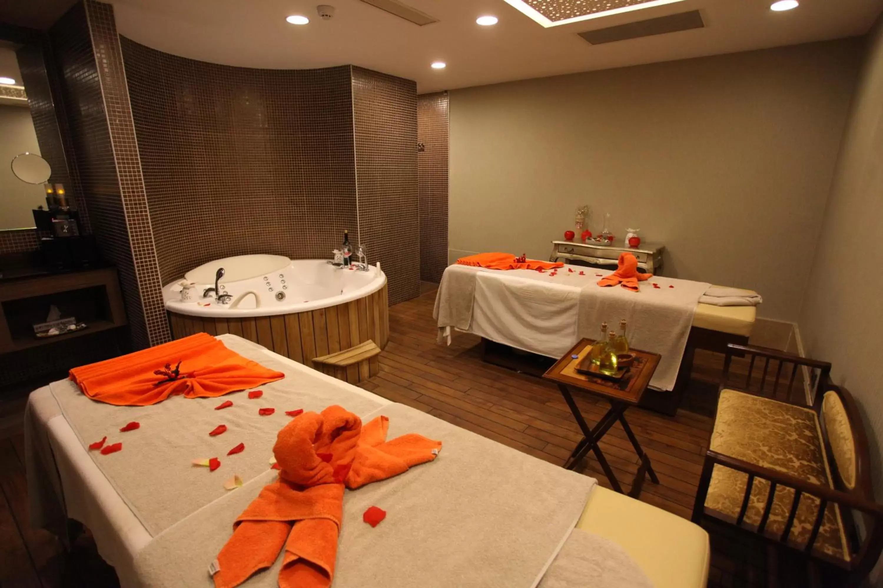 Massage in Cevahir Hotel Istanbul Asia