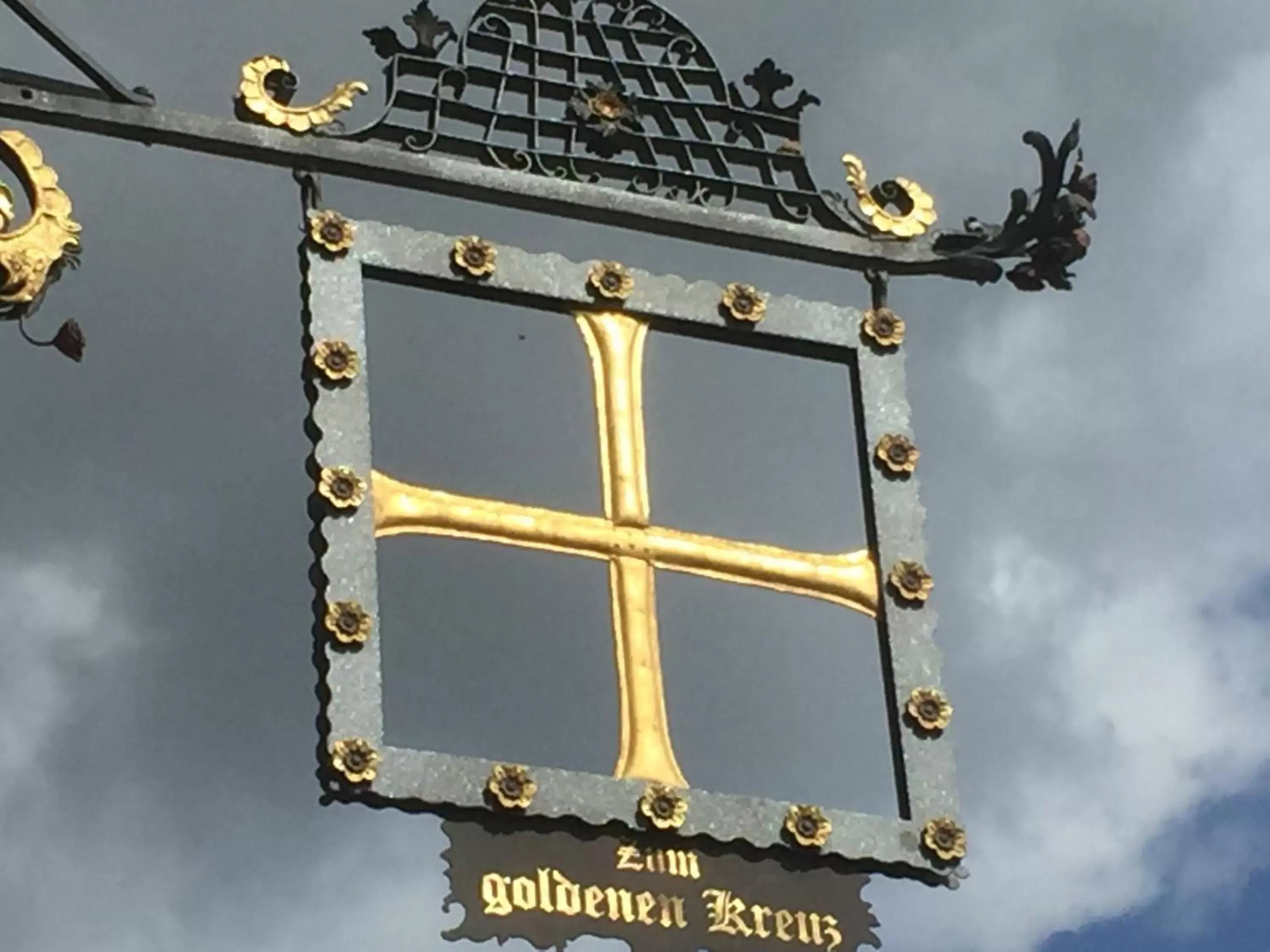 Property building in Gasthaus zum Goldenen Kreuz