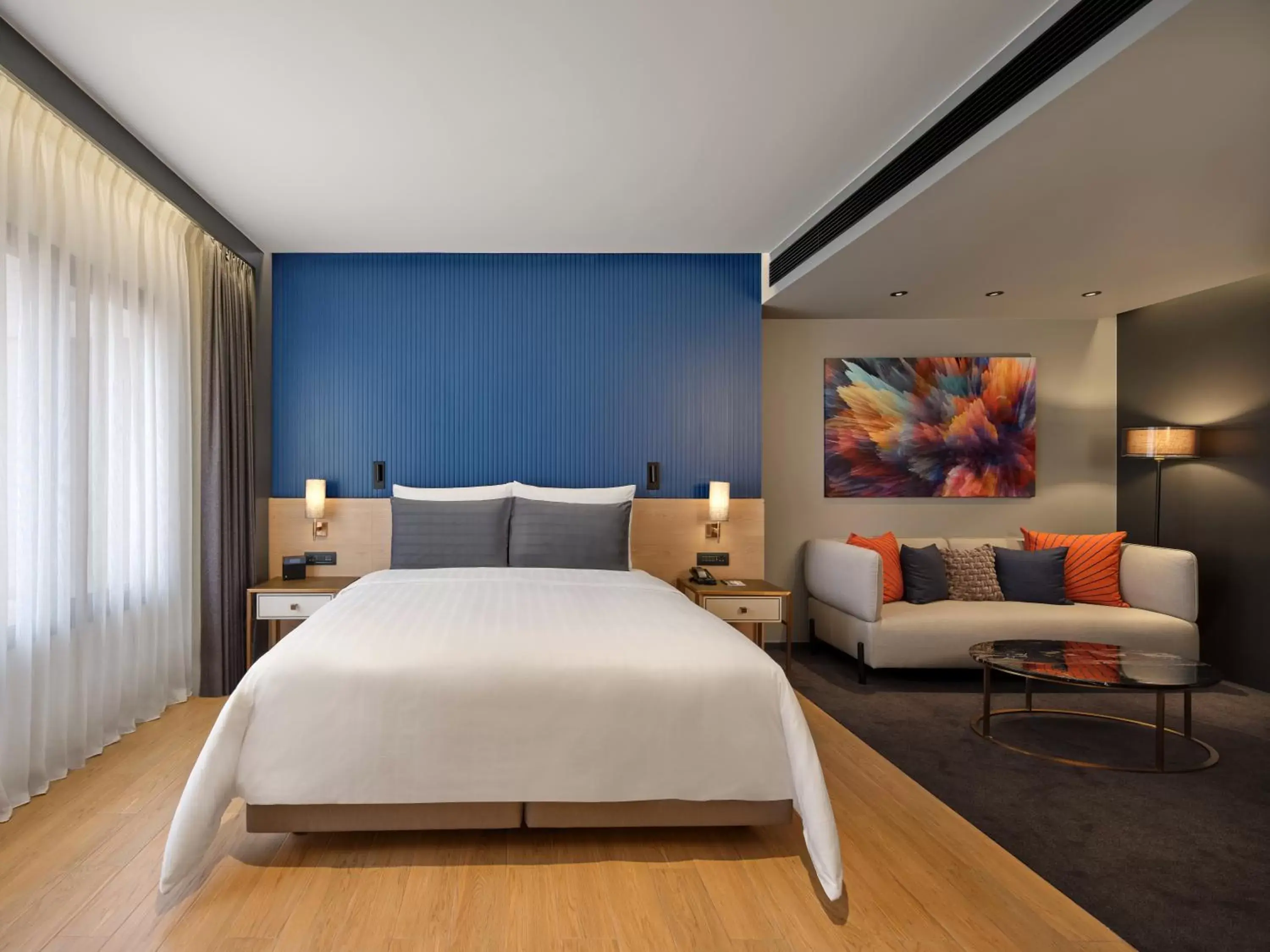Bed in Sindhorn Midtown Hotel Bangkok, Vignette Collection - an IHG Hotel