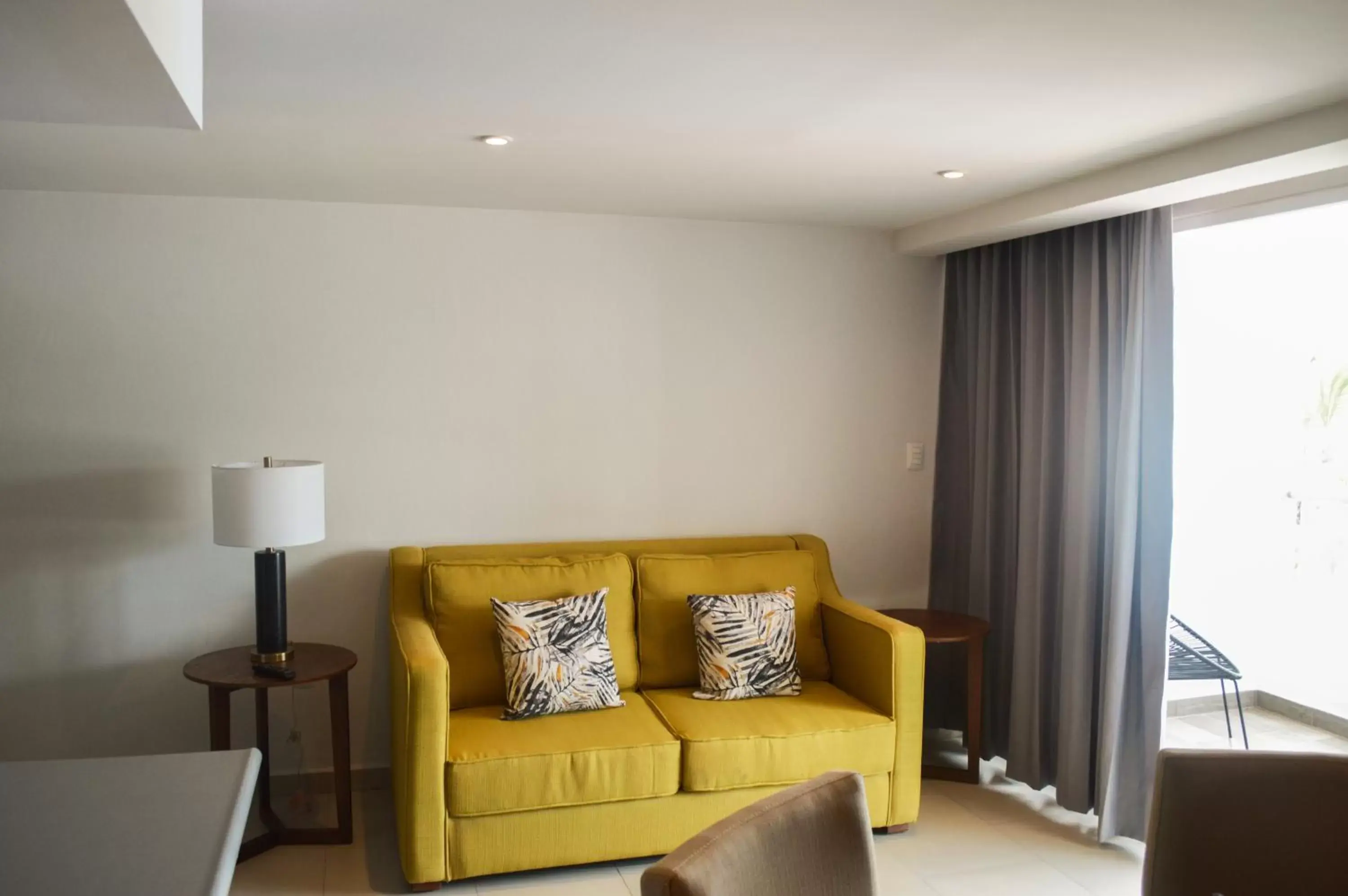 Living room, Seating Area in The Inn at Mazatlan