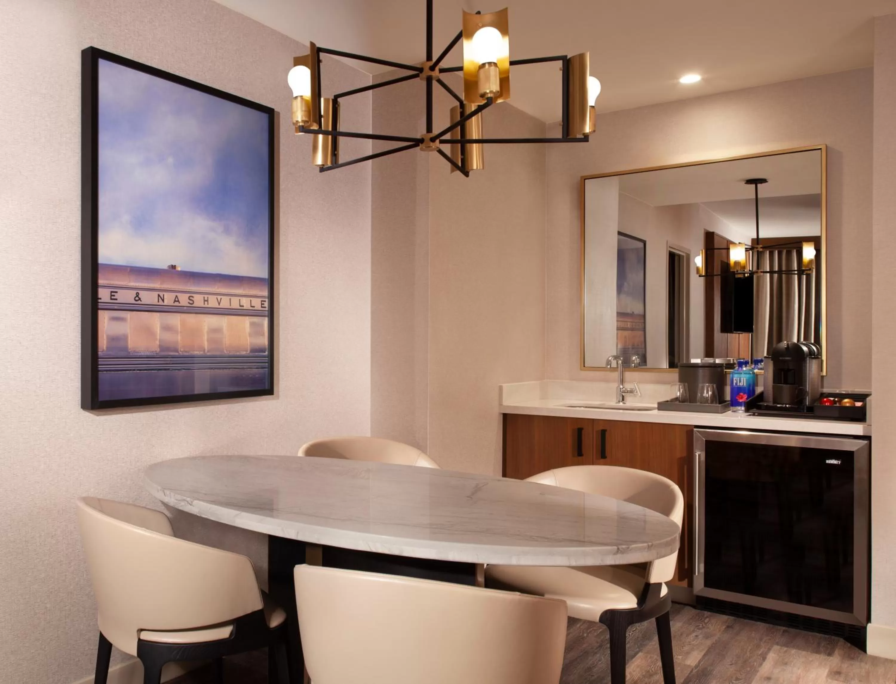 Dining area in Grand Hyatt Nashville