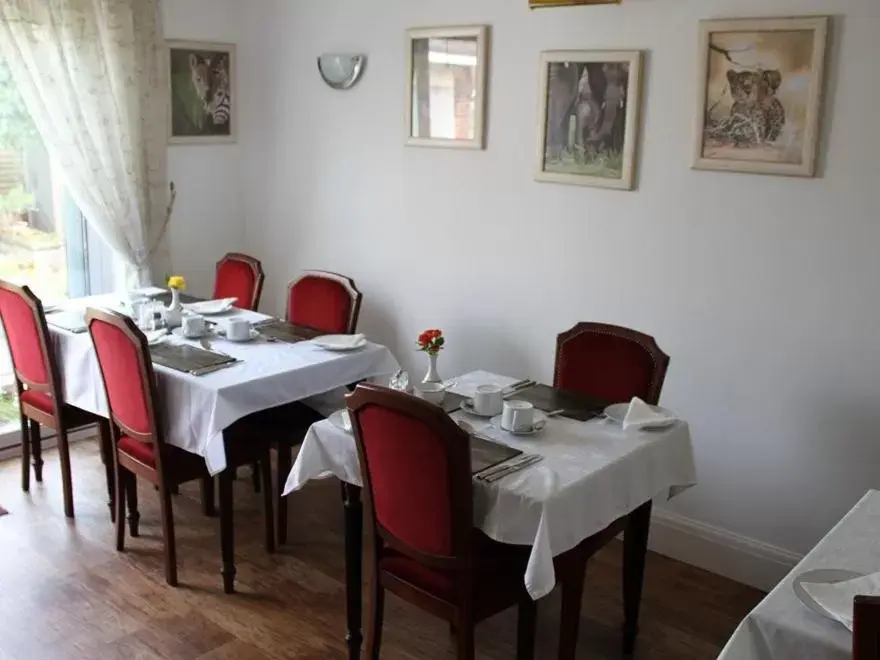 Dining area, Restaurant/Places to Eat in Merton House