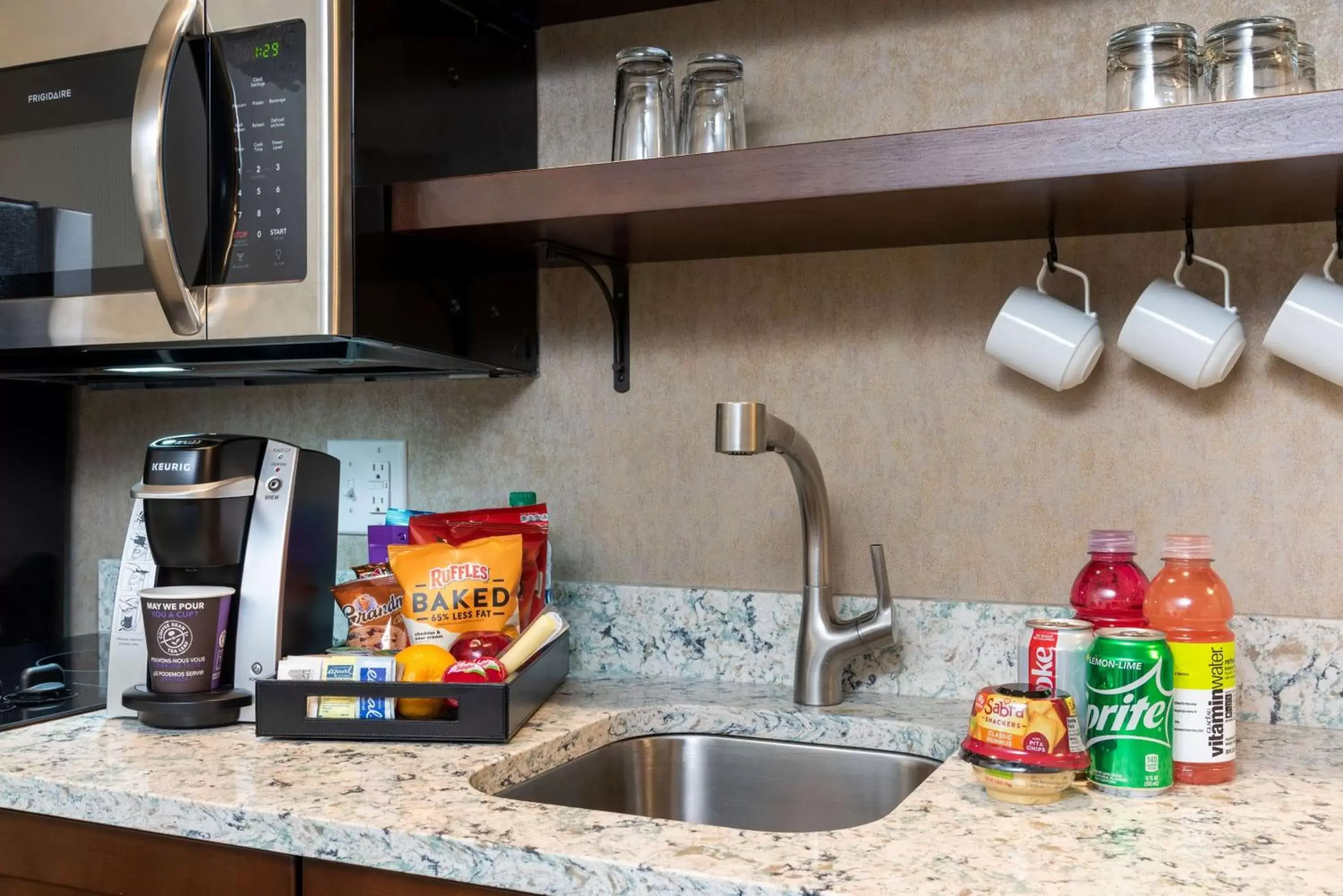 Kitchen or kitchenette, Kitchen/Kitchenette in Homewood Suites by Hilton Indianapolis Downtown