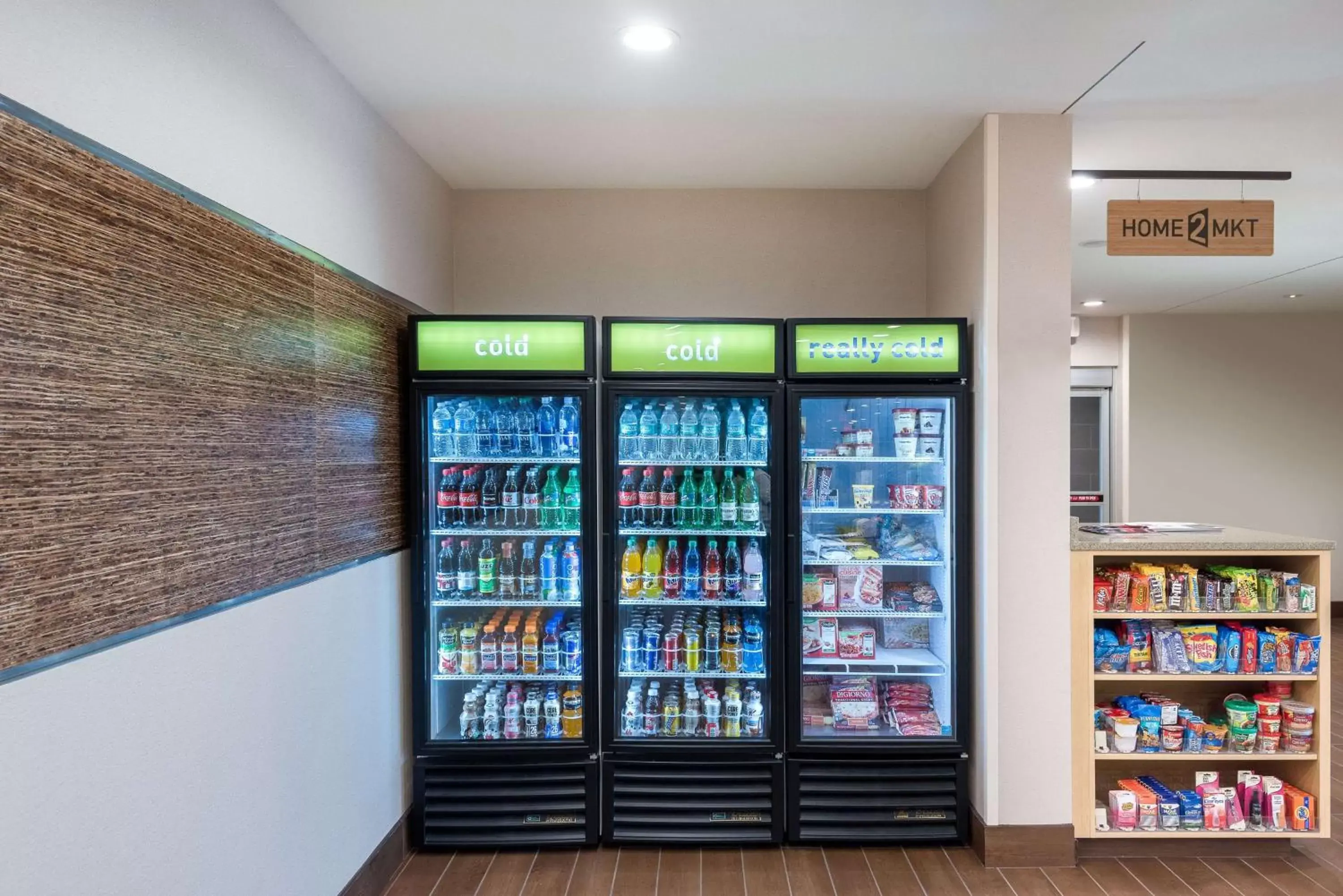 Restaurant/places to eat in Home2 Suites by Hilton Charlotte University Research Park Restaurant/places to eat in Home2 Suites by Hilton Charlotte University Research Park