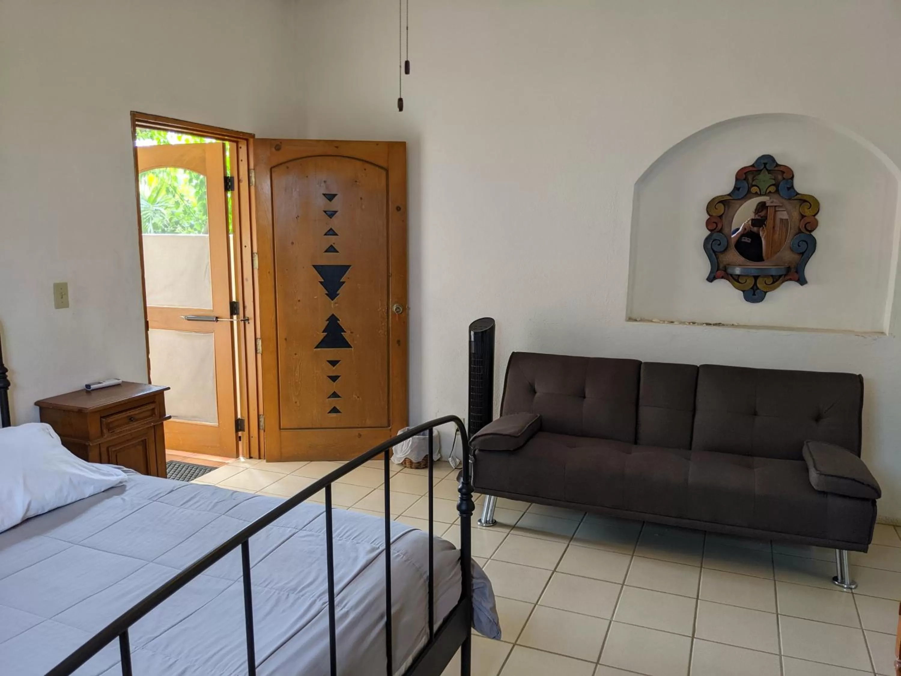 Family Room with Shared Bathroom in Hacienda De Palmas