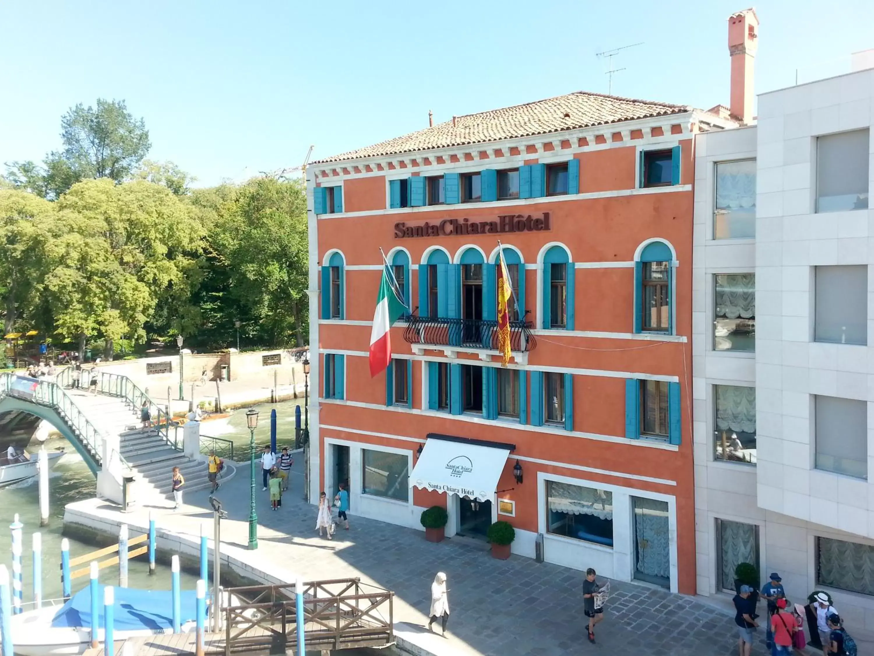 Property Building in Hotel Santa Chiara