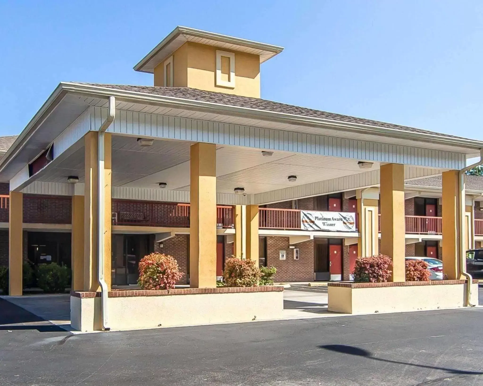 Property Building in Quality Inn West - Sweetwater