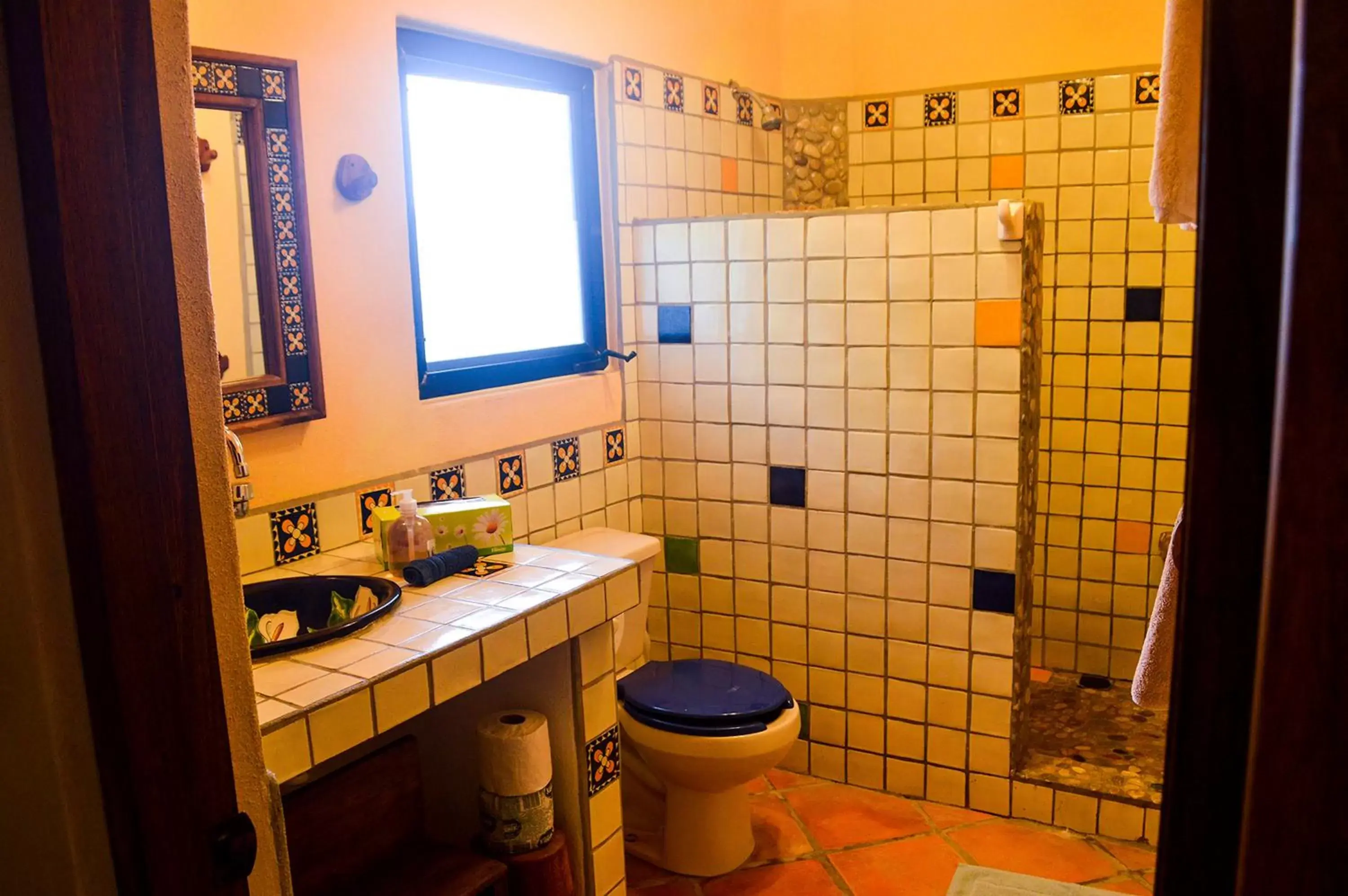 Bathroom in Hotel Casamar Suites