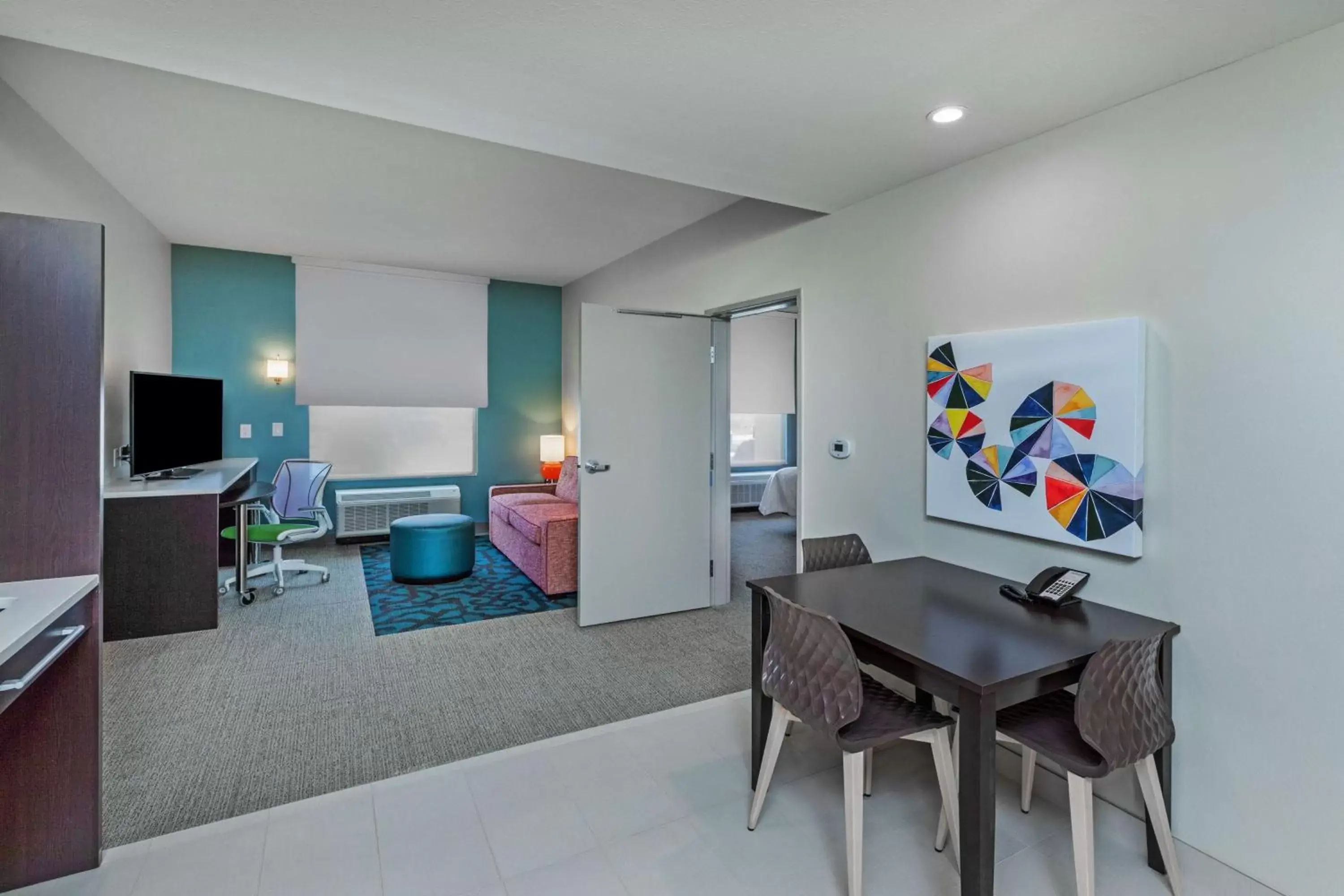 Bedroom, Dining Area in Home2 Suites By Hilton Midland East, Tx