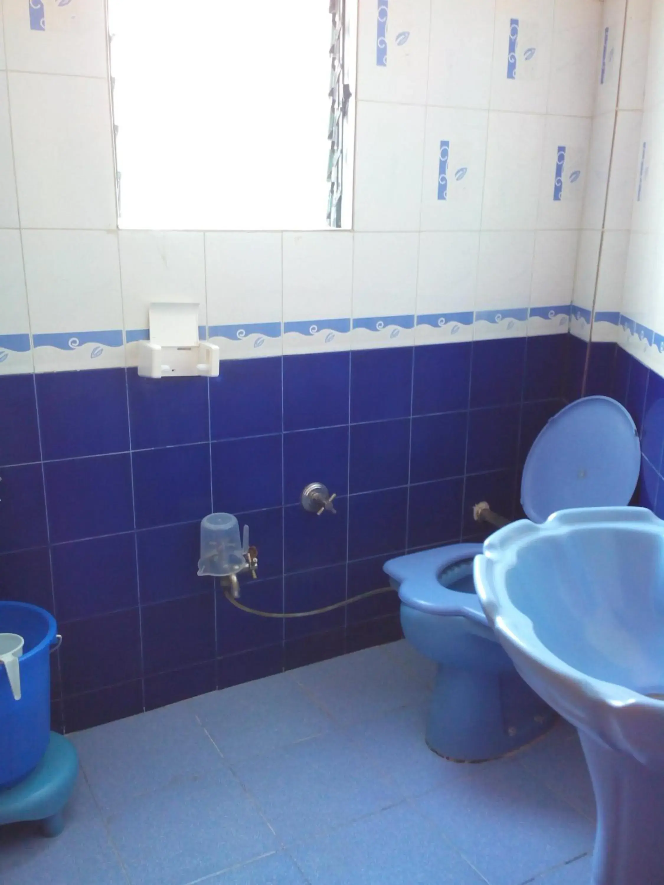 Area and facilities, Bathroom in Hotel Preetam