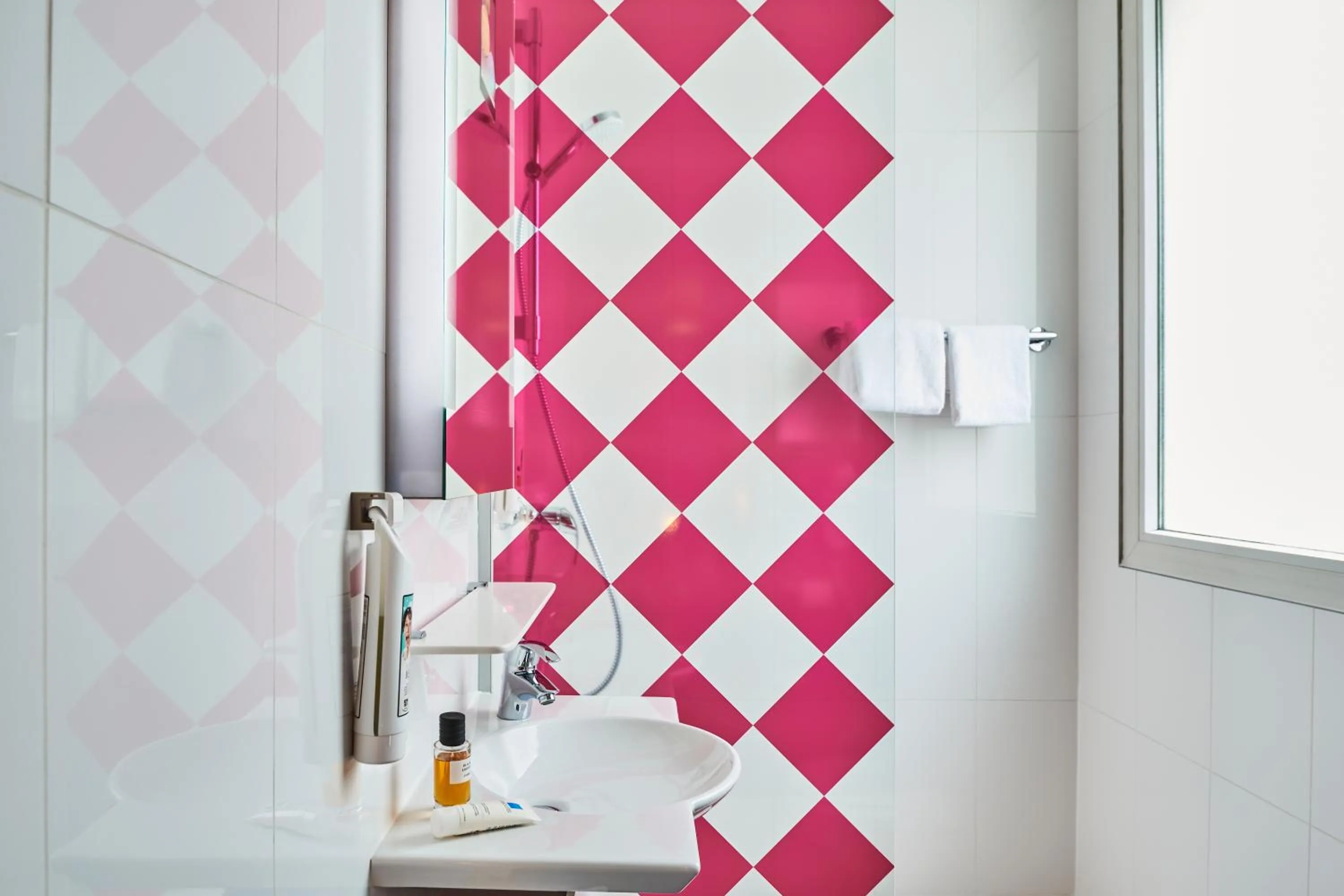 Bathroom in ibis Styles Paris Alesia Montparnasse