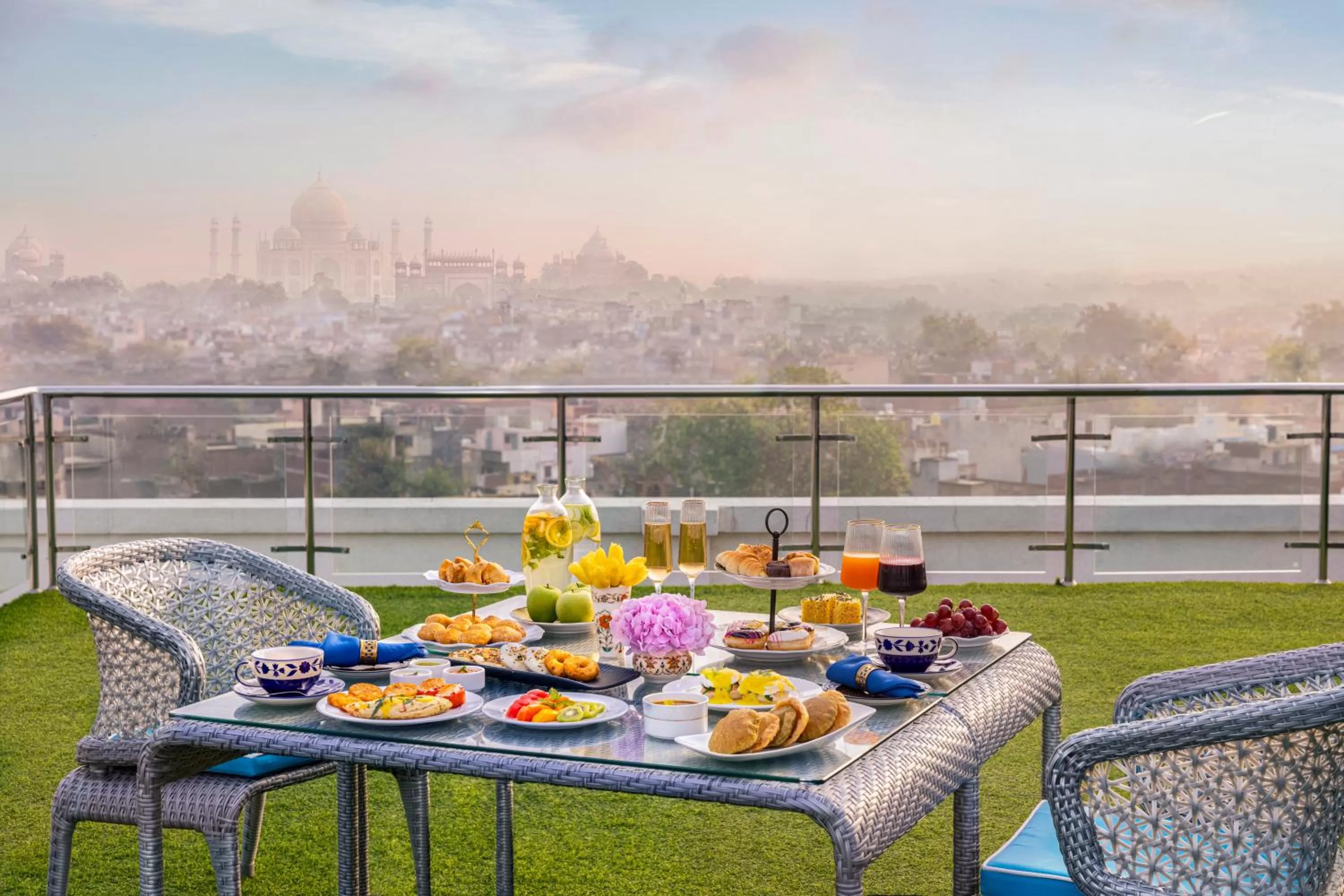 Restaurant/places to eat in Tajview, Agra-IHCL SeleQtions