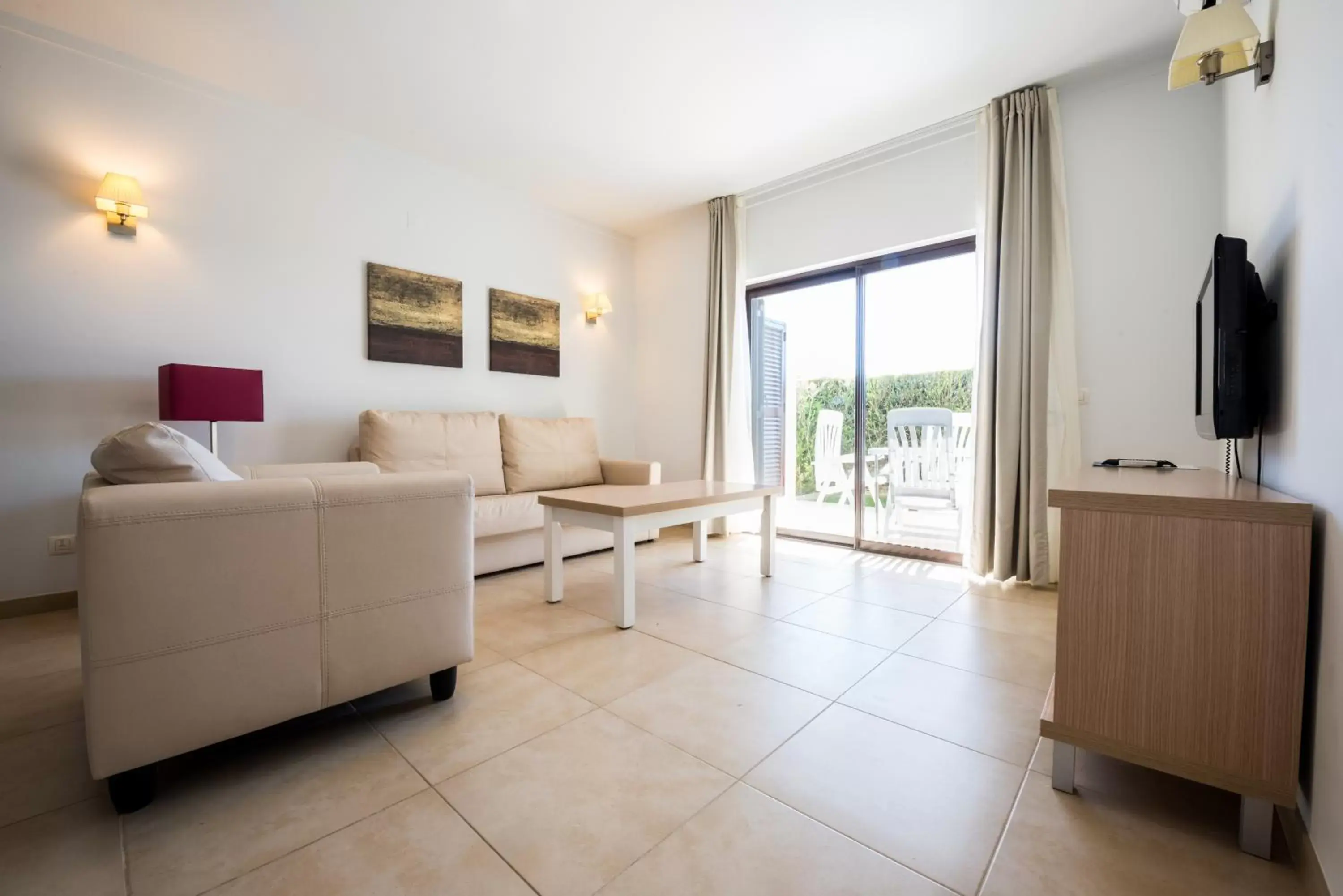 Living room, Seating Area in Sagres Time Apartamentos