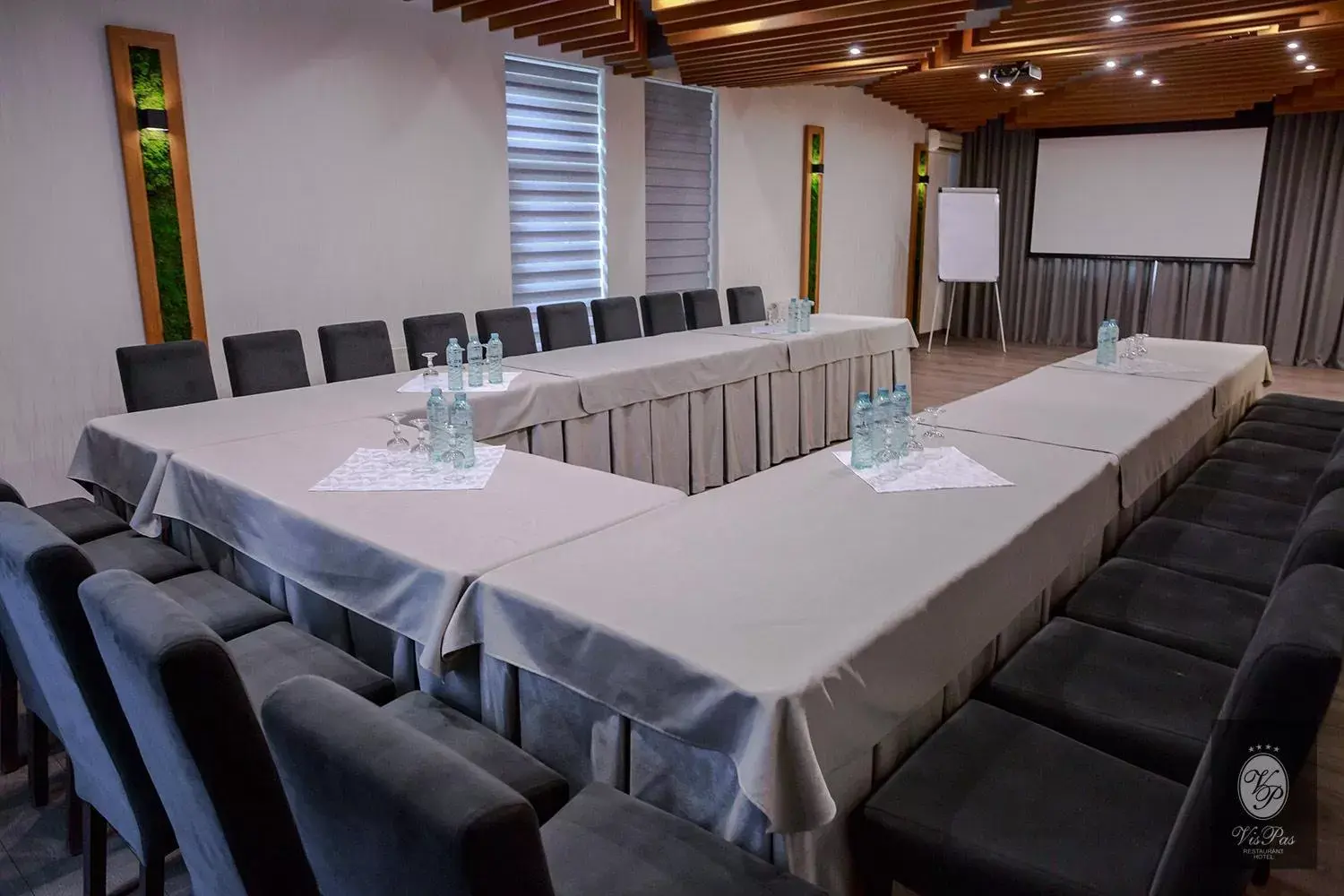 Meeting/conference room in VisPas Hotel