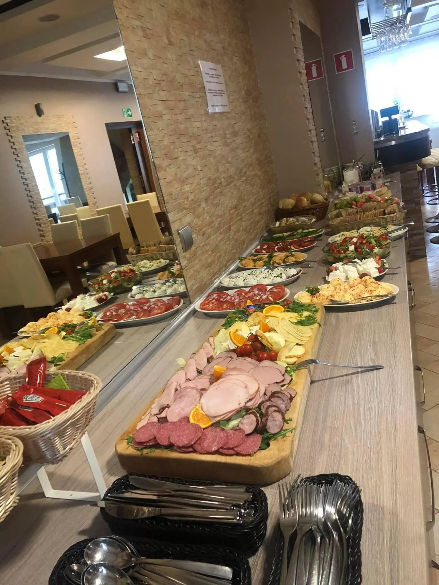 Food and drinks in Centrum Green Hill Business & SPA