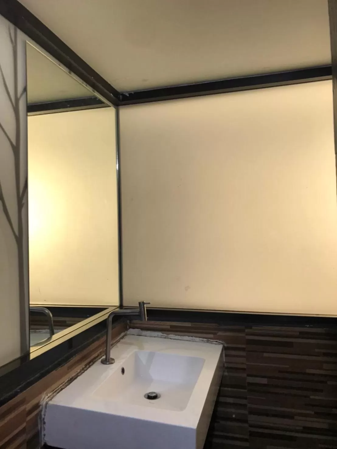 Rod Fai Fah Apartment