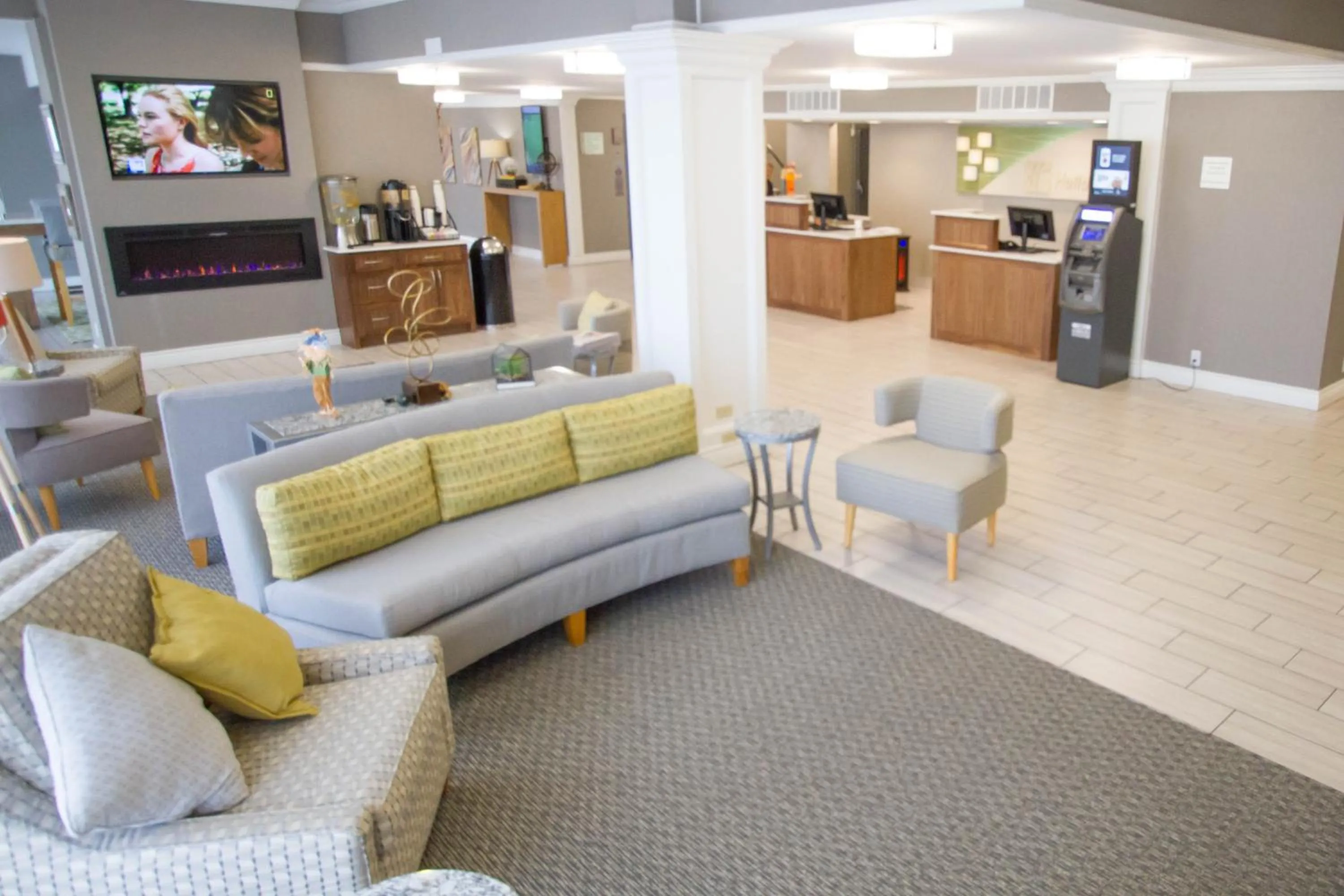 Property building in Holiday Inn Bloomington Airport South-Mall Area by IHG