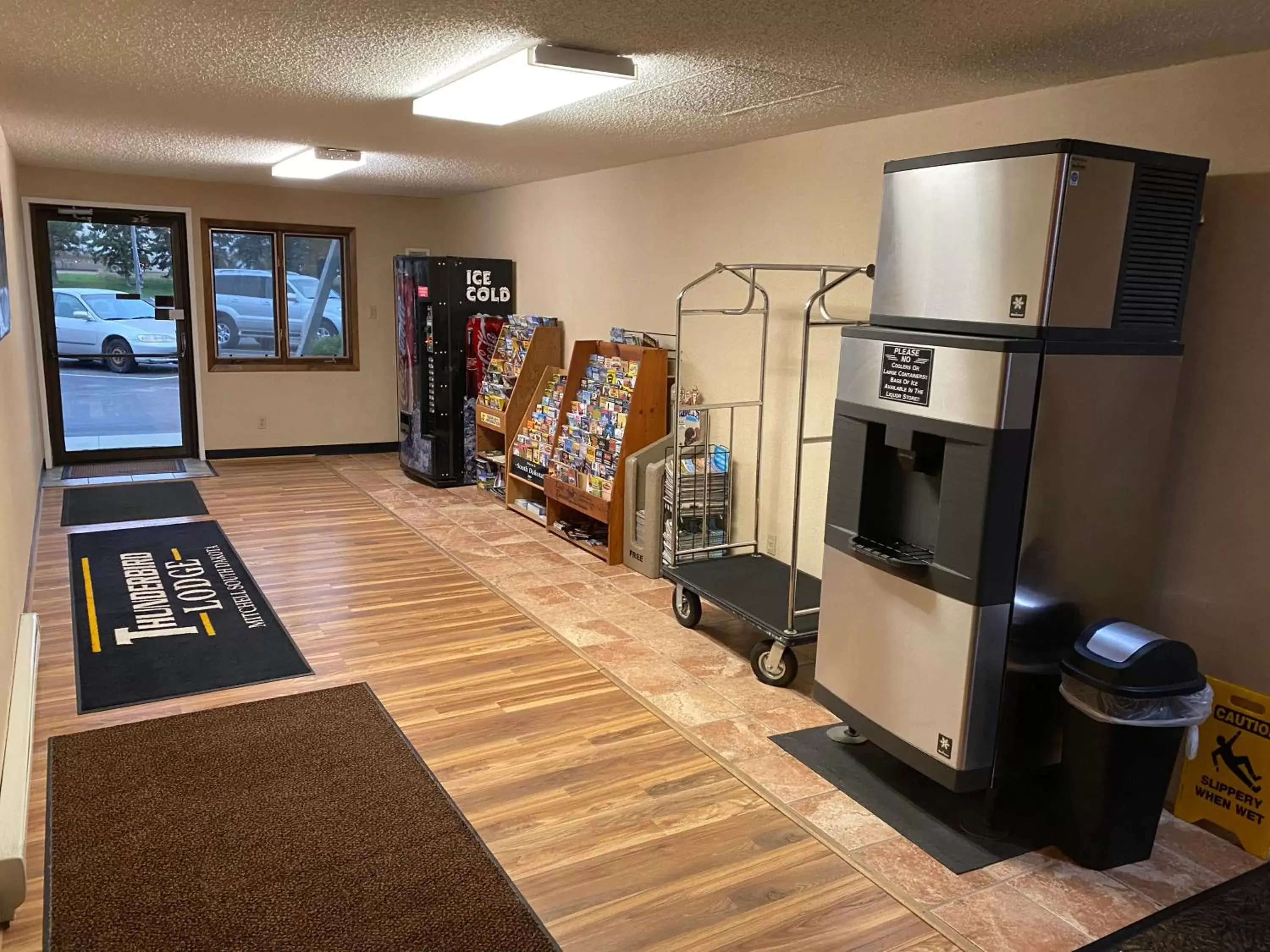 vending machine in Thunderbird Lodge