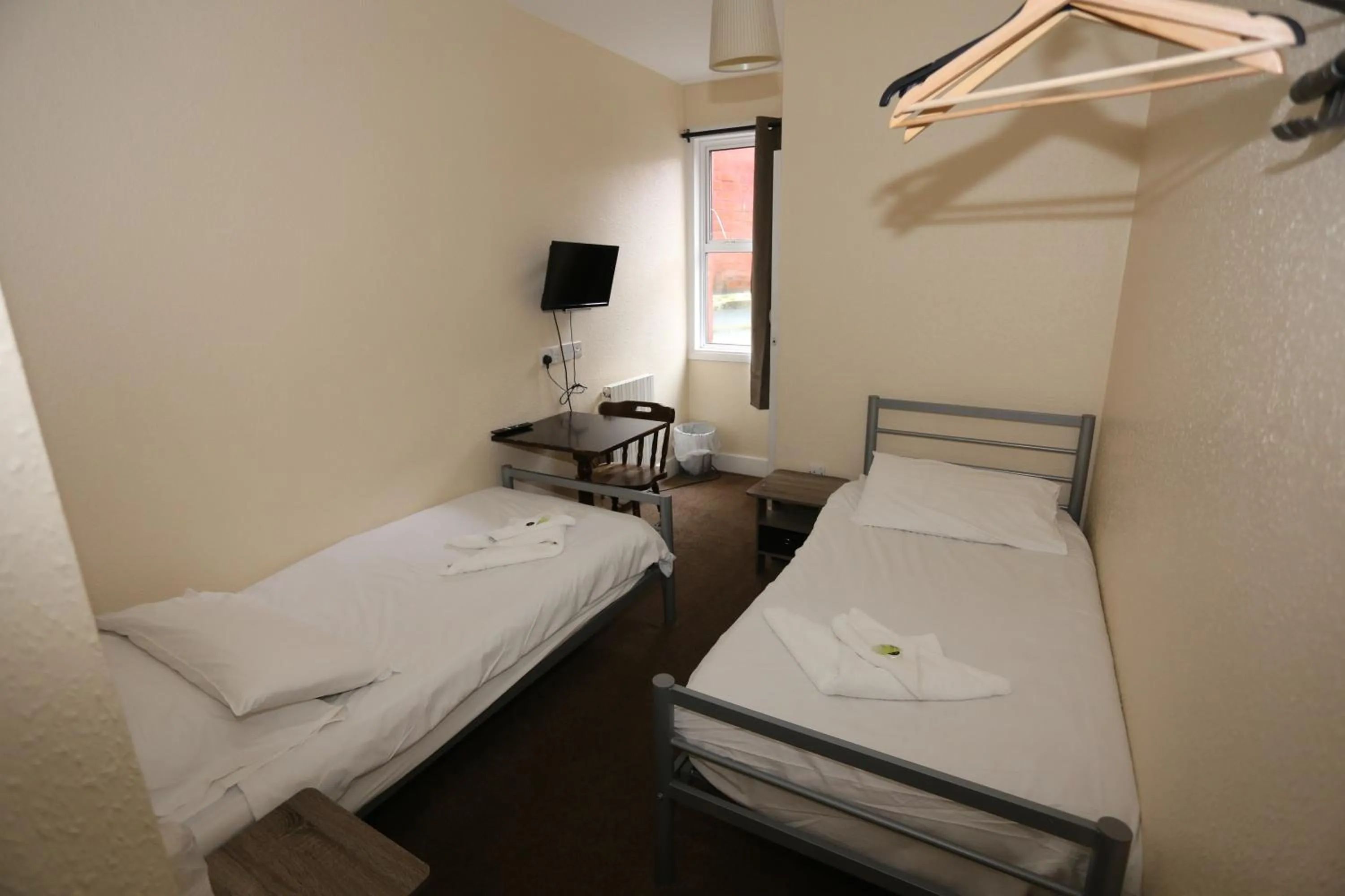 Bedroom, Bed in Charlie Hotel