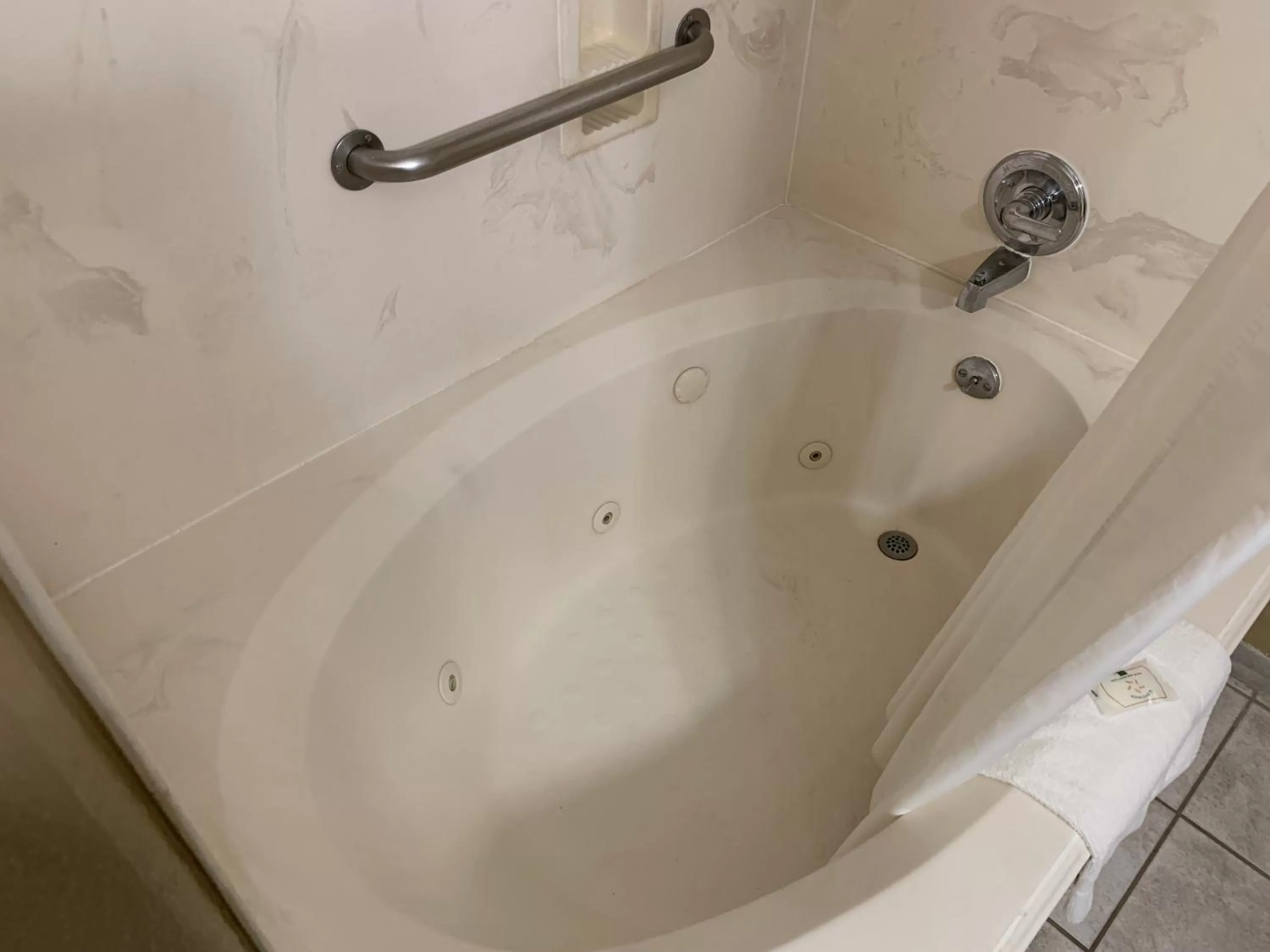 Bathroom in Quality Suites Houston NW Cy-Fair