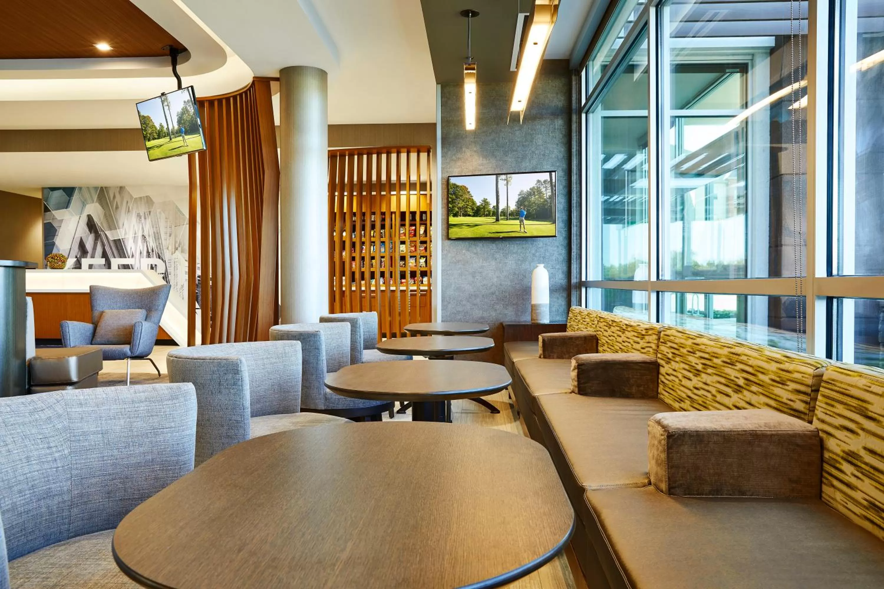 Lobby or reception in SpringHill Suites by Marriott Springfield North