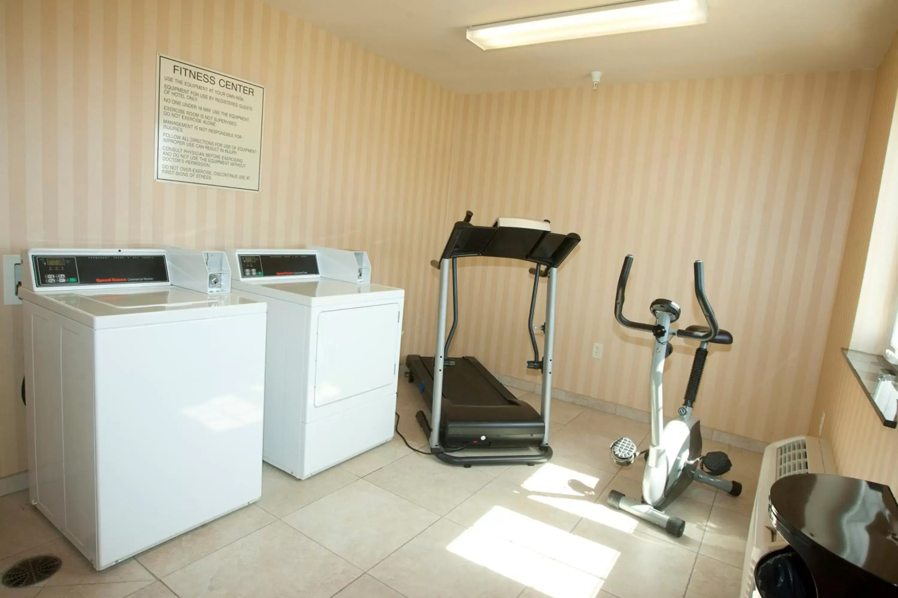 Fitness centre/facilities, Fitness Center/Facilities in Cobblestone Inn & Suites - Langdon