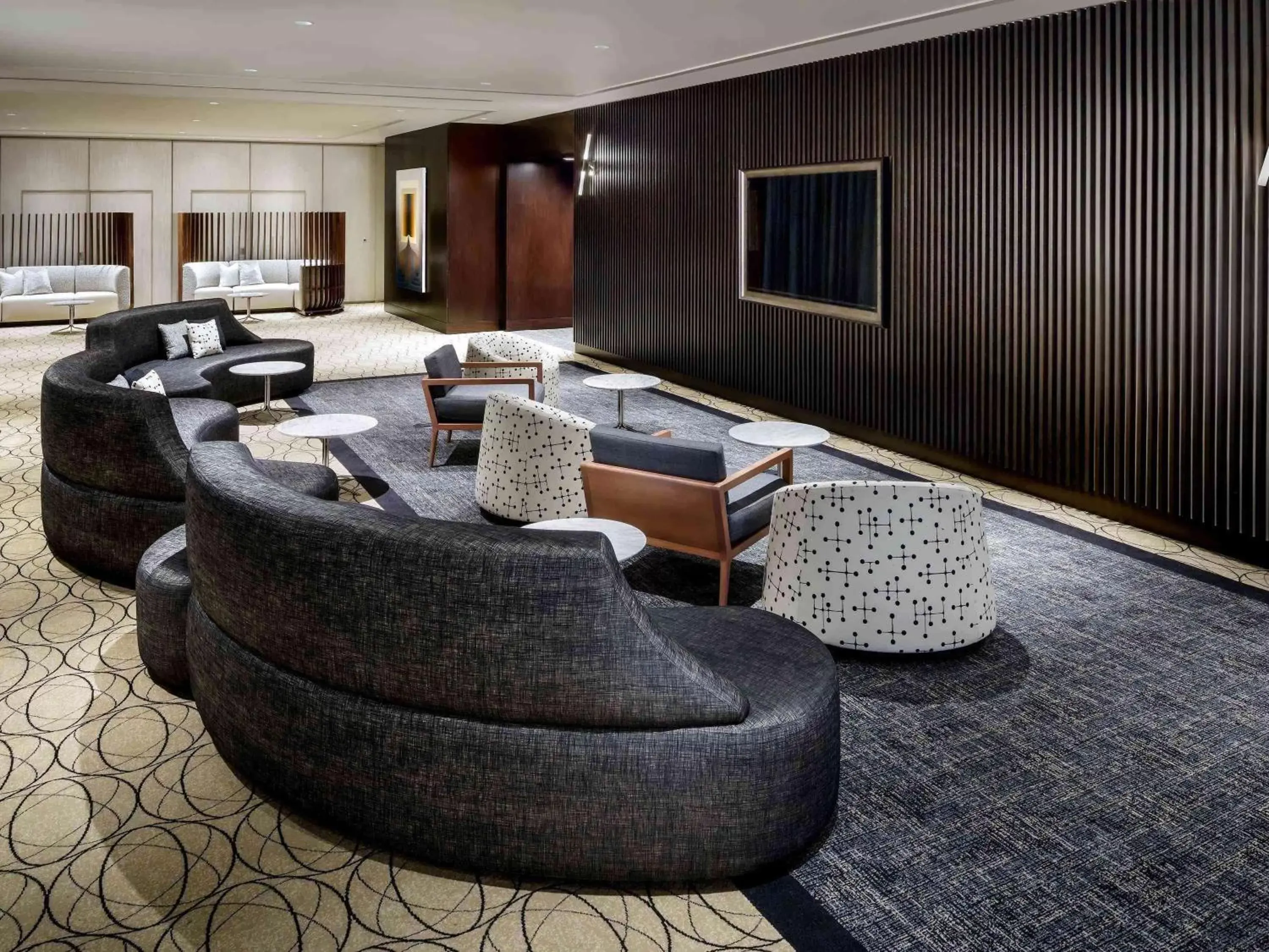 Business facilities, Seating Area in Fairmont The Queen Elizabeth