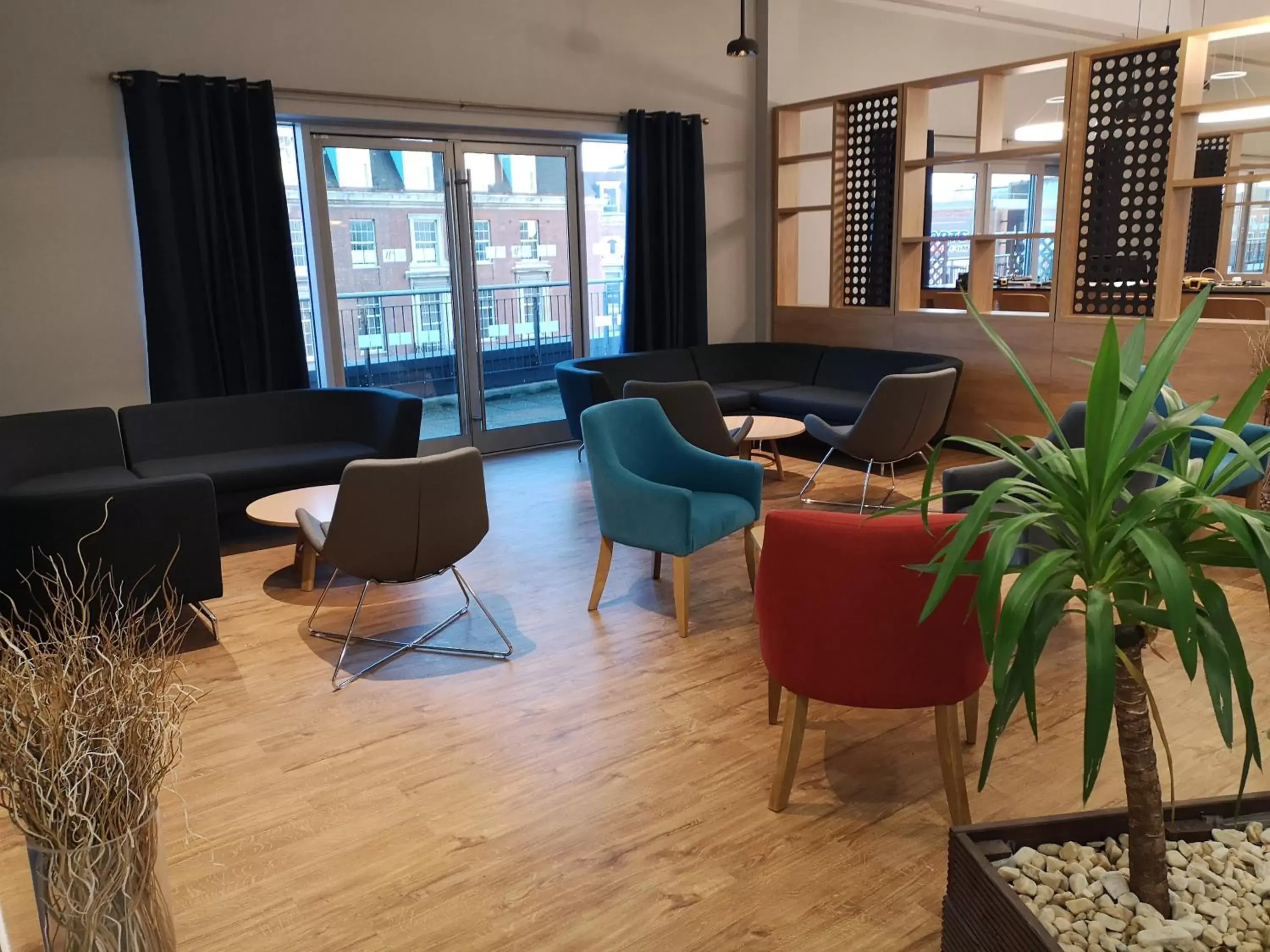 Property building, Seating Area in Holiday Inn Express Hull City Centre, an IHG Hotel