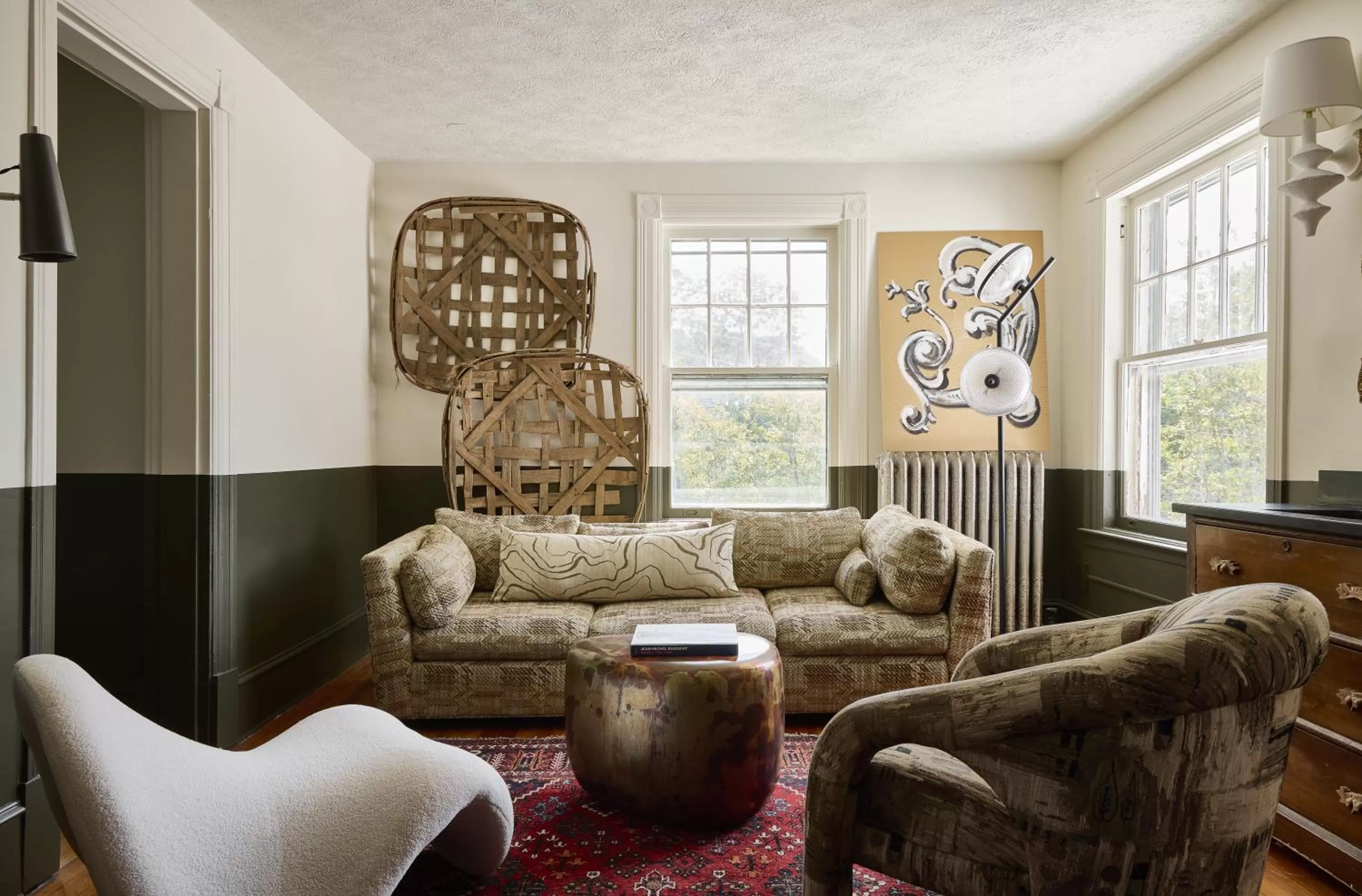 Living room in Blind Tiger Asheville