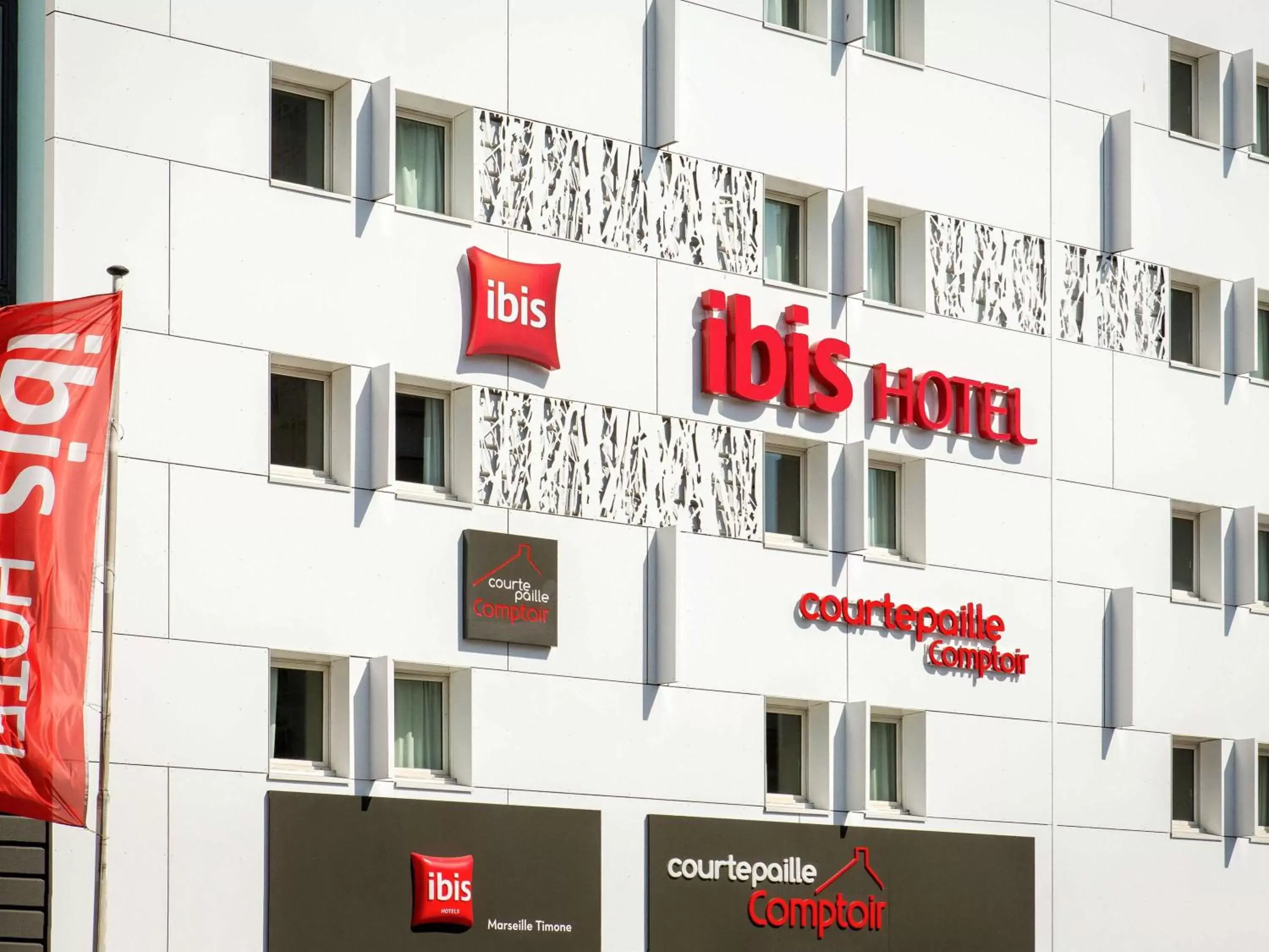 Property Building in ibis Marseille Timone