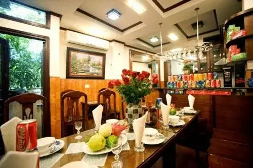 Restaurant/Places to Eat in Hanoi Street Hotel