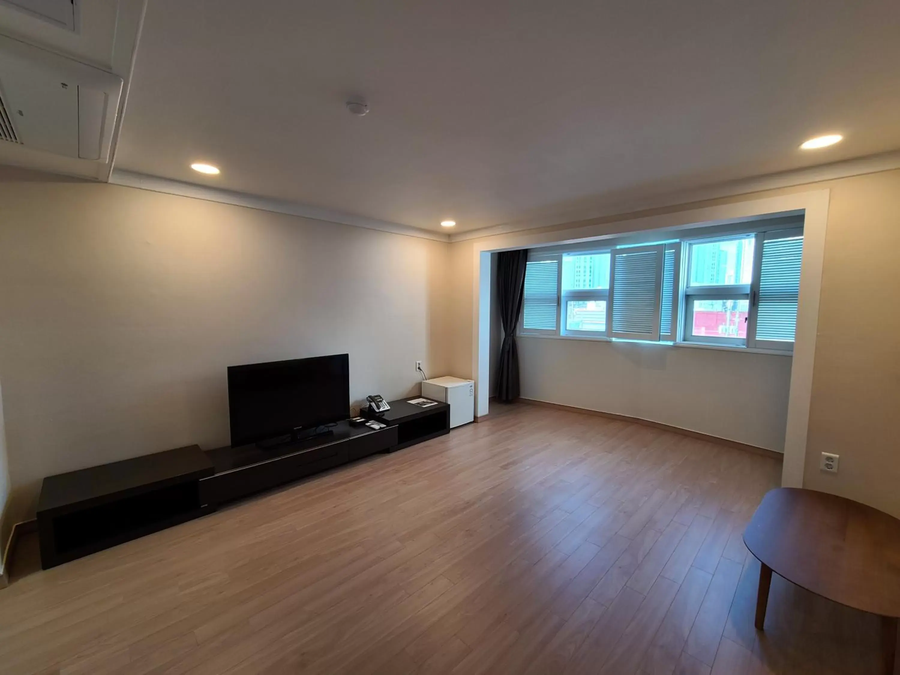 Area and facilities, TV/Entertainment Center in Hotel Ocean View