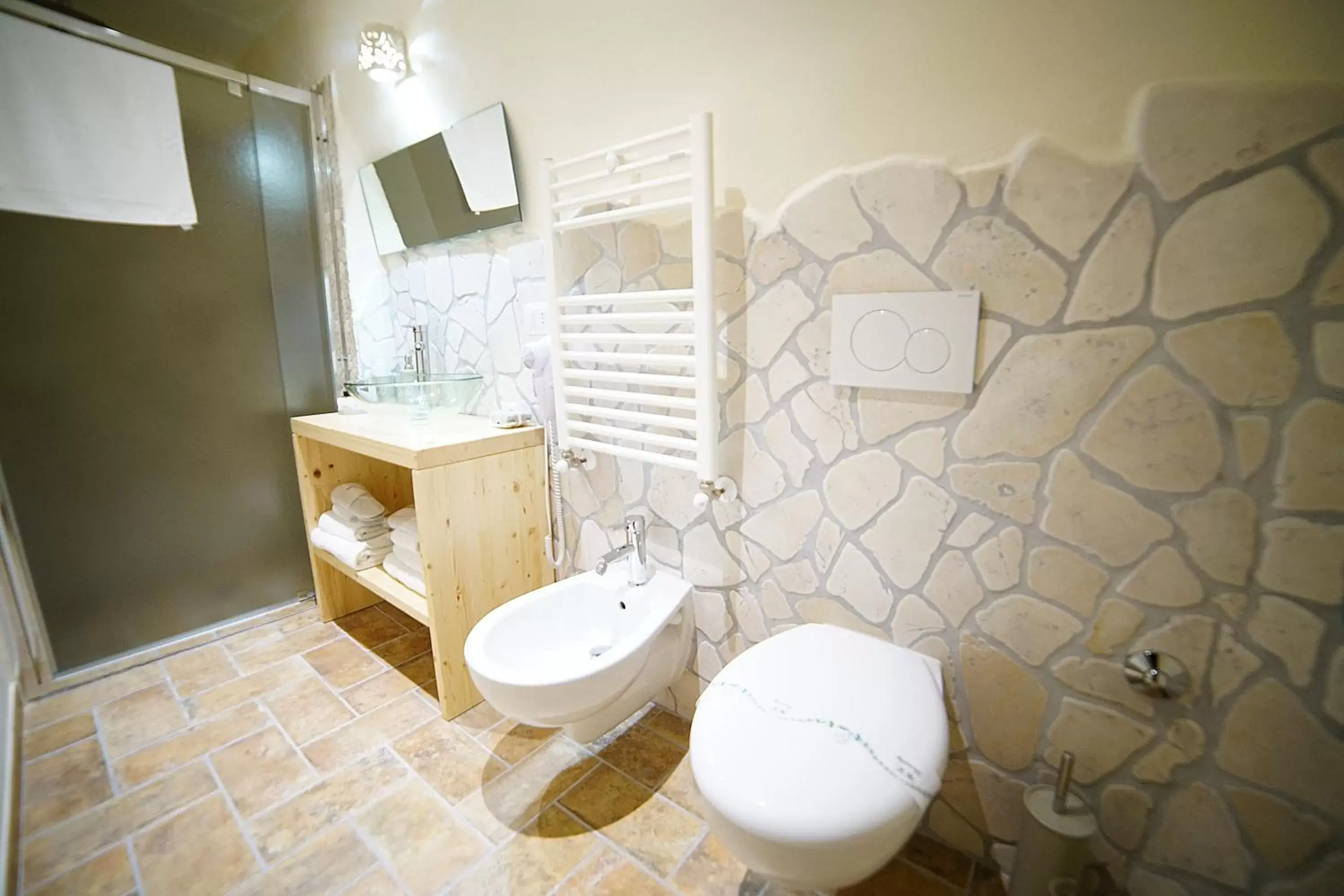 Shower, Bathroom in La Pergola ai Sassi