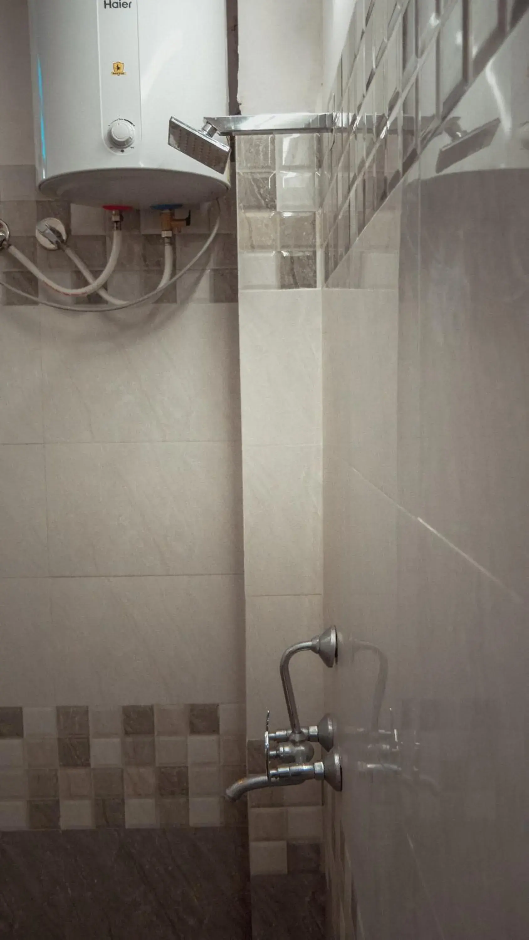 Bathroom in Hotel Sugandh Retreat