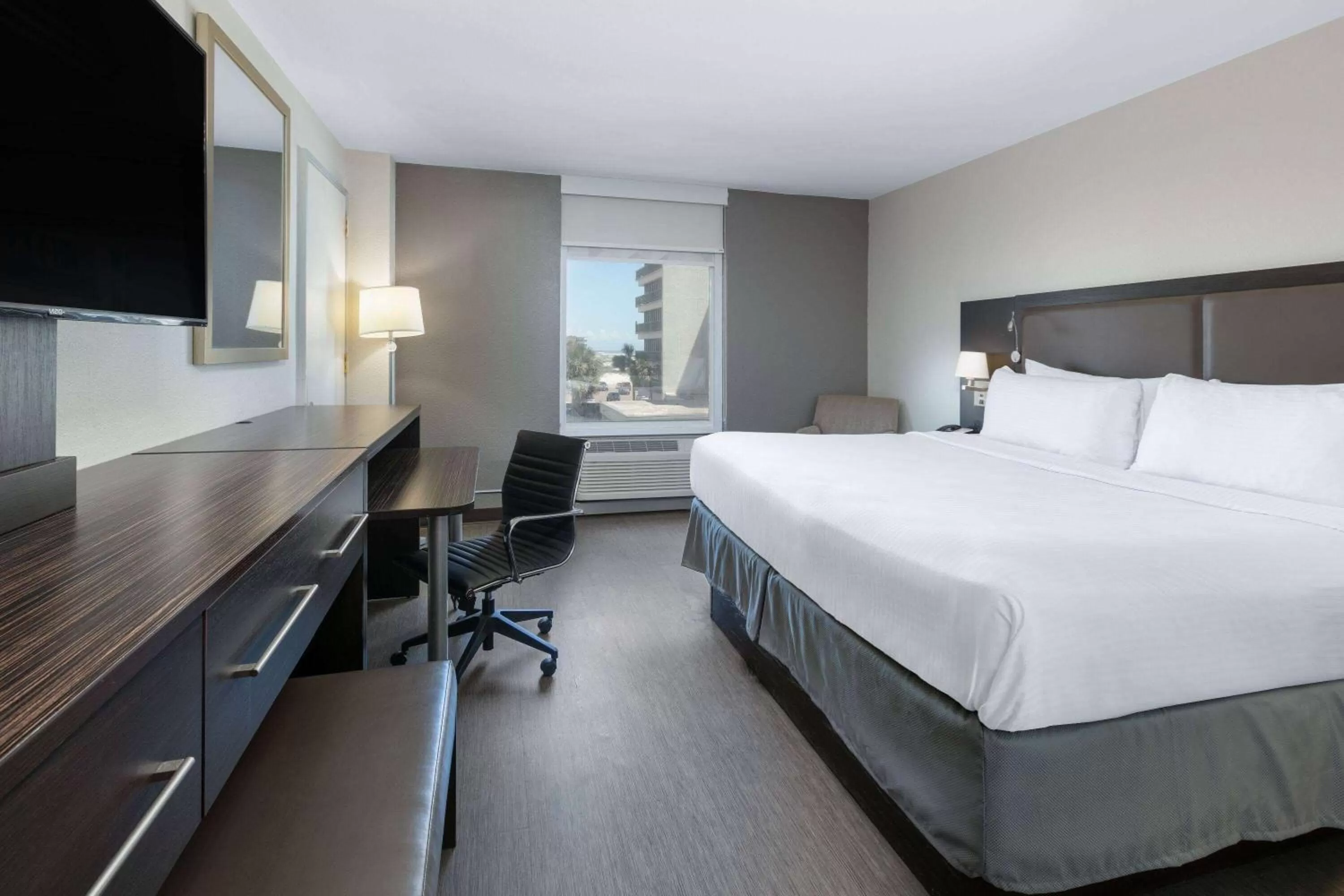 Photo of the whole room, Bed in Wyndham Corpus Christi Resort North Padre Island