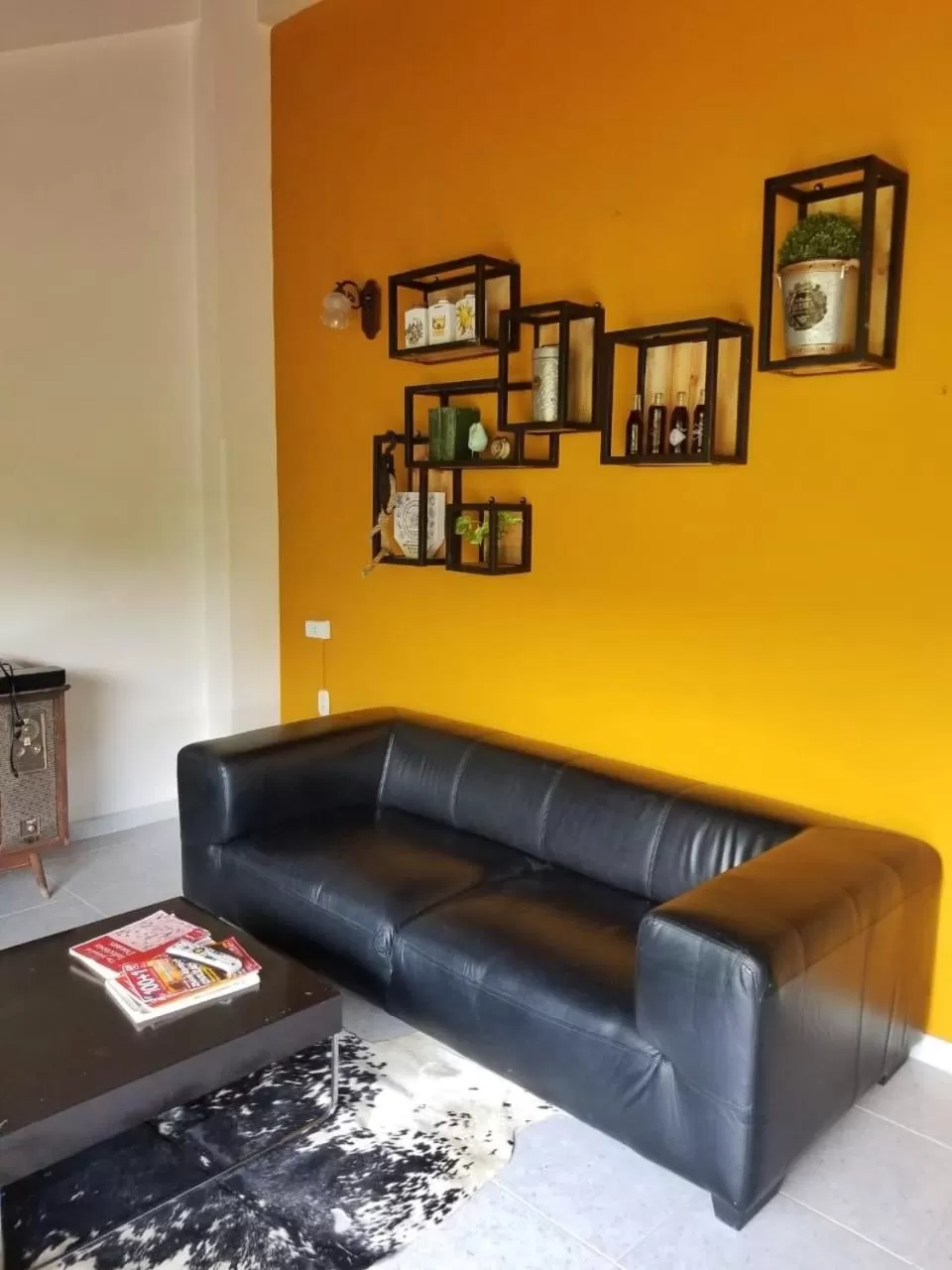 Communal lounge/ TV room in Sam'S VIP Hostel San Gil