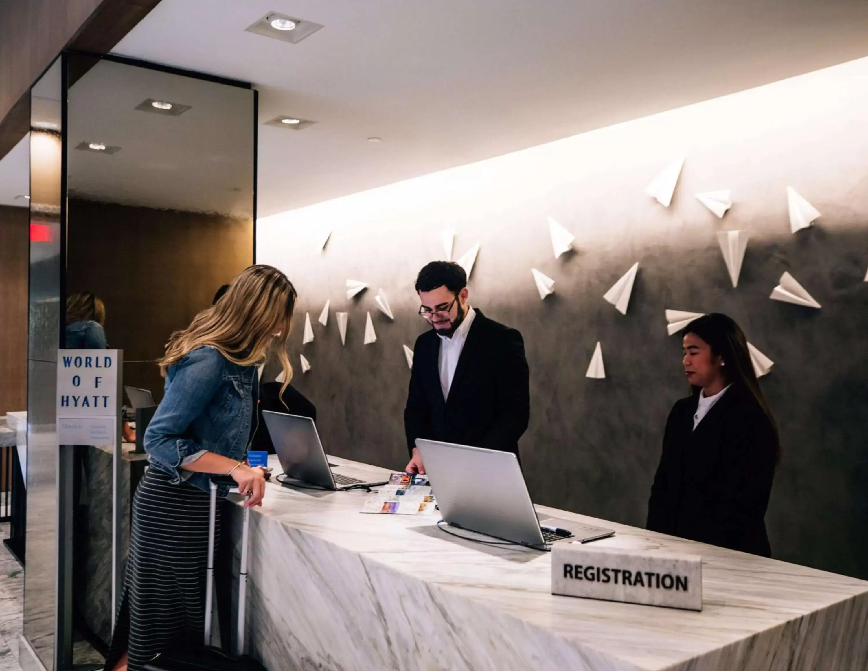 Lobby/Reception in Hyatt Regency John Wayne Airport Newport Beach