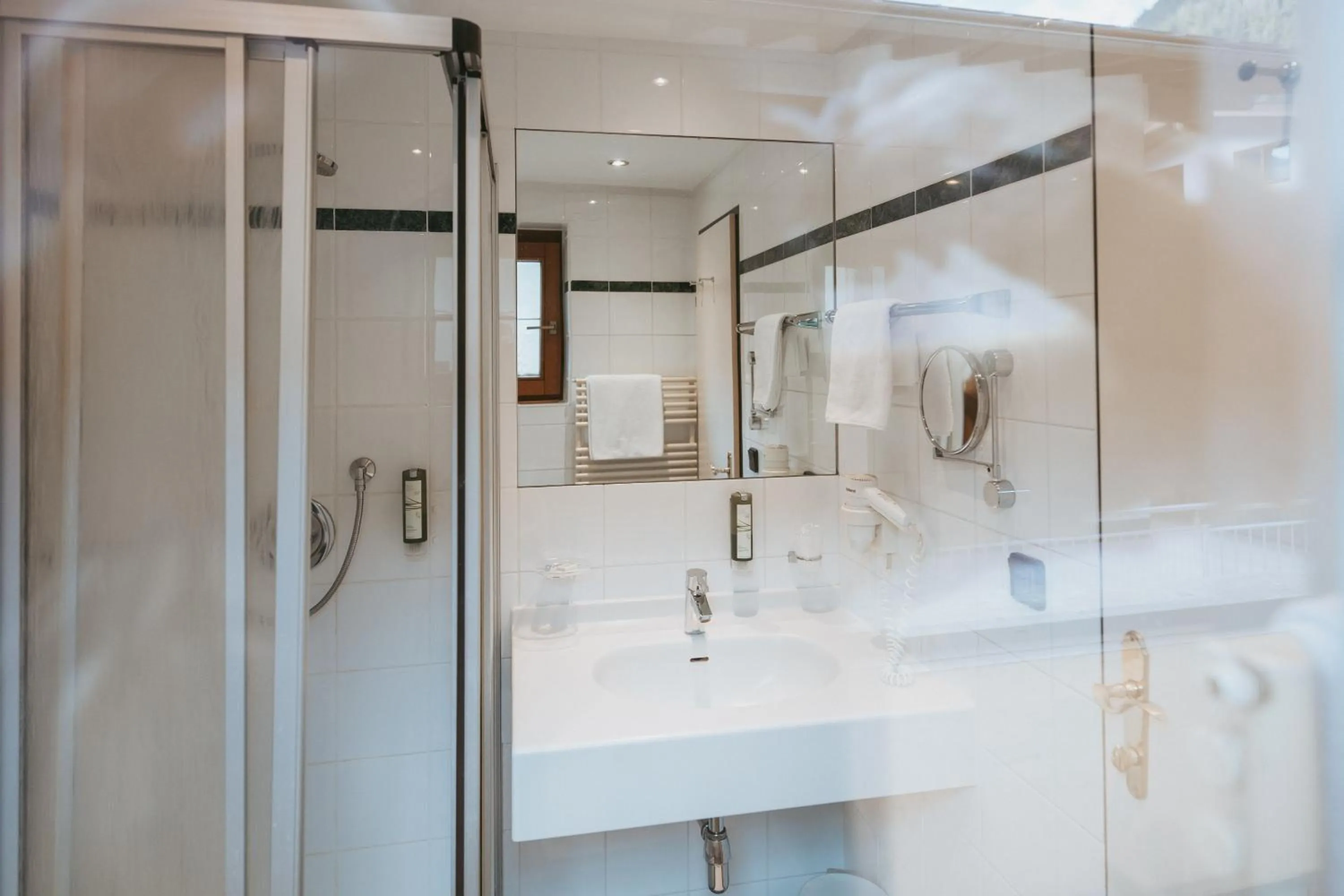 Bathroom in MANNI das Hotel