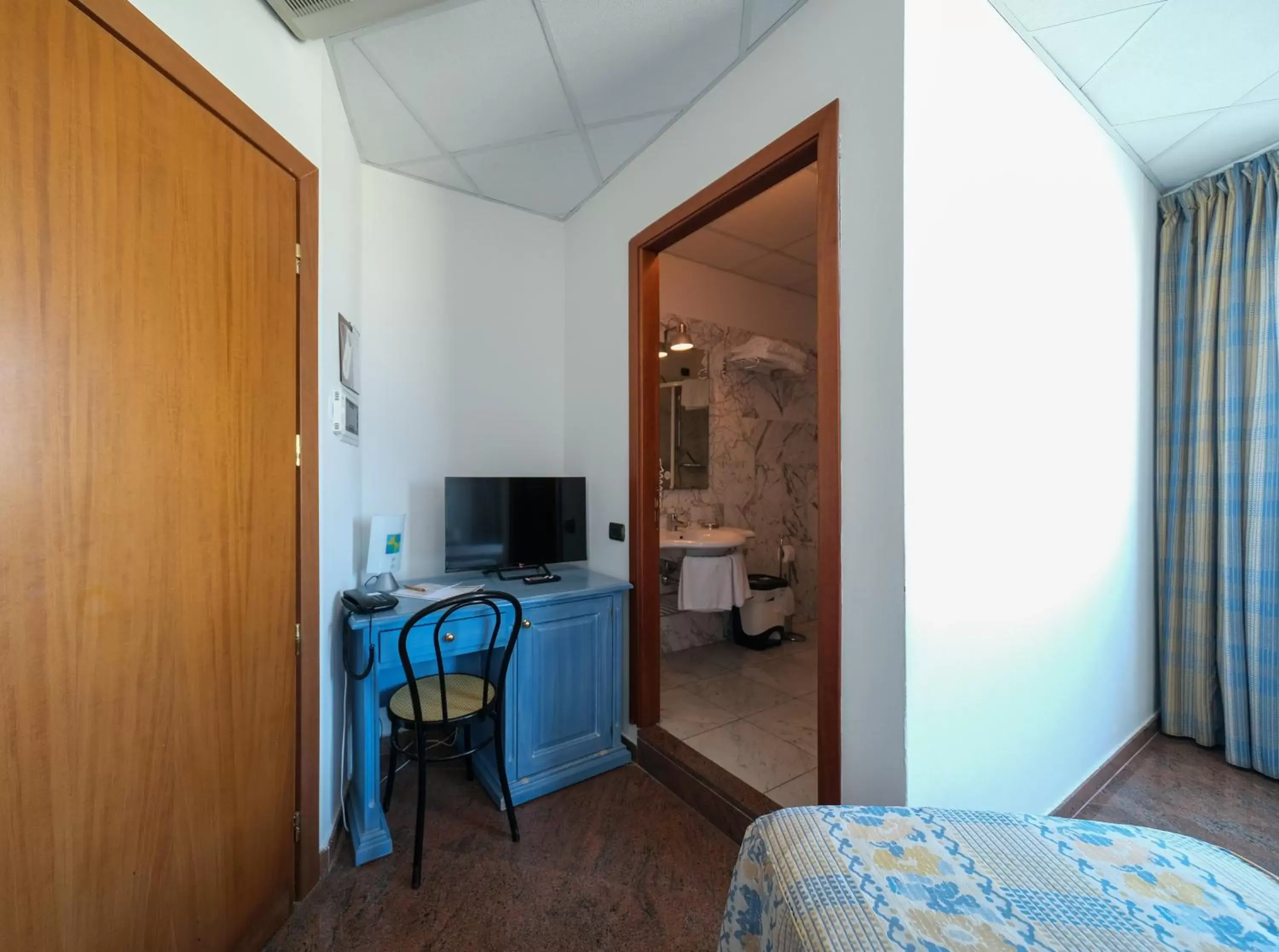 Bedroom, TV/Entertainment Center in L'incanto Di Boccadarno