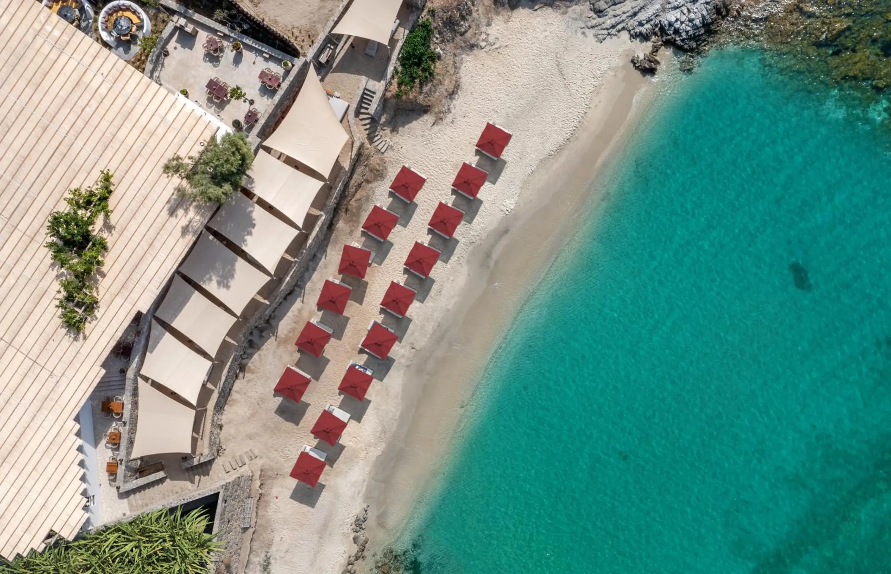 Beach, Bird's-eye View in Bill & Coo Suites And Lounge