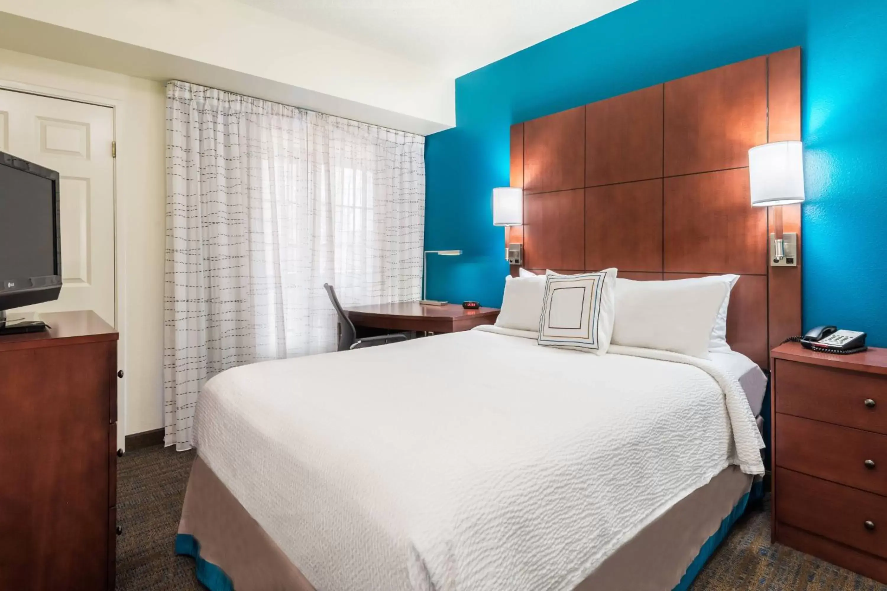 Bedroom, Bed in Residence Inn Chattanooga Downtown