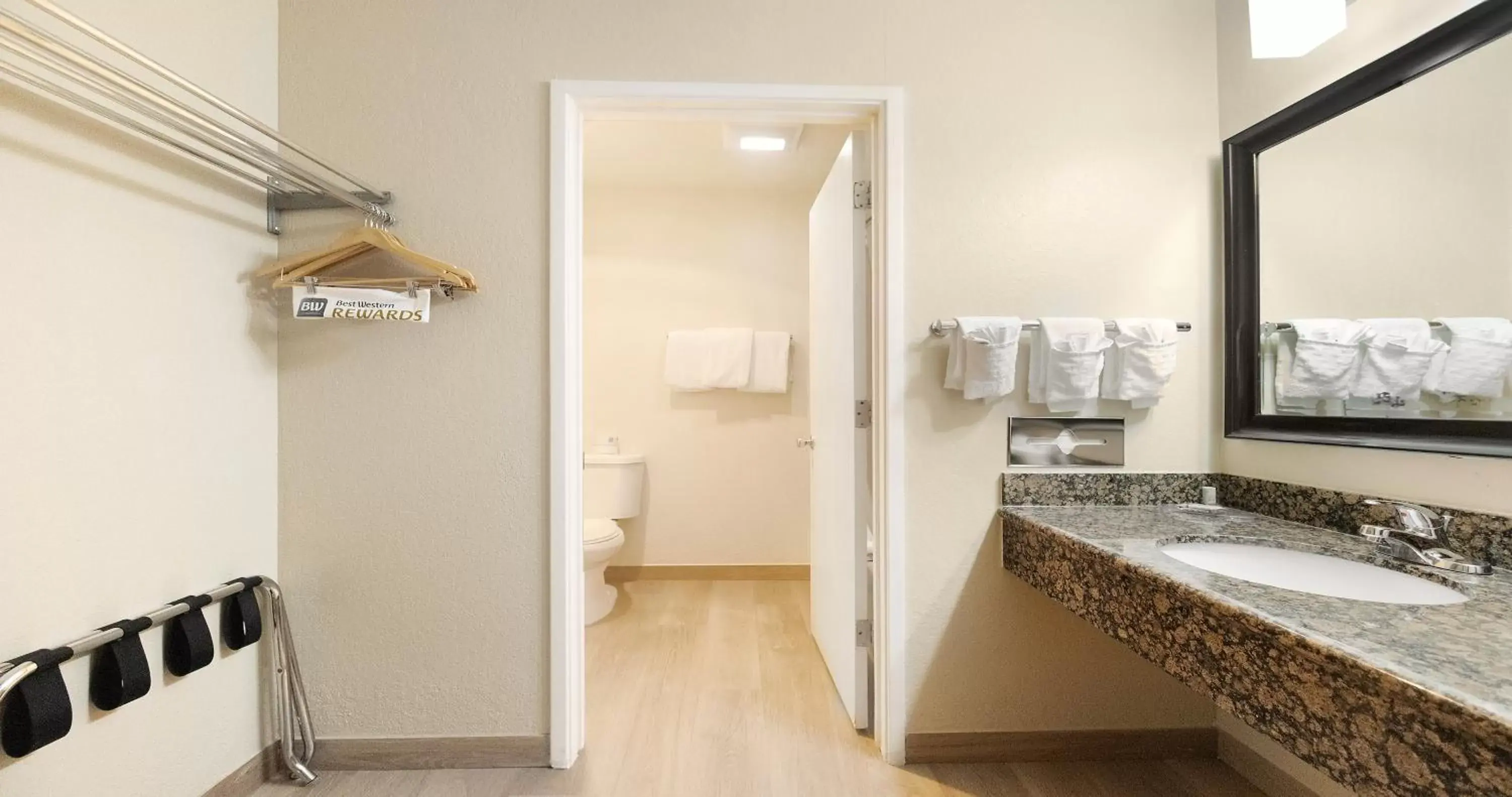 Bathroom in Best Western Amador Inn