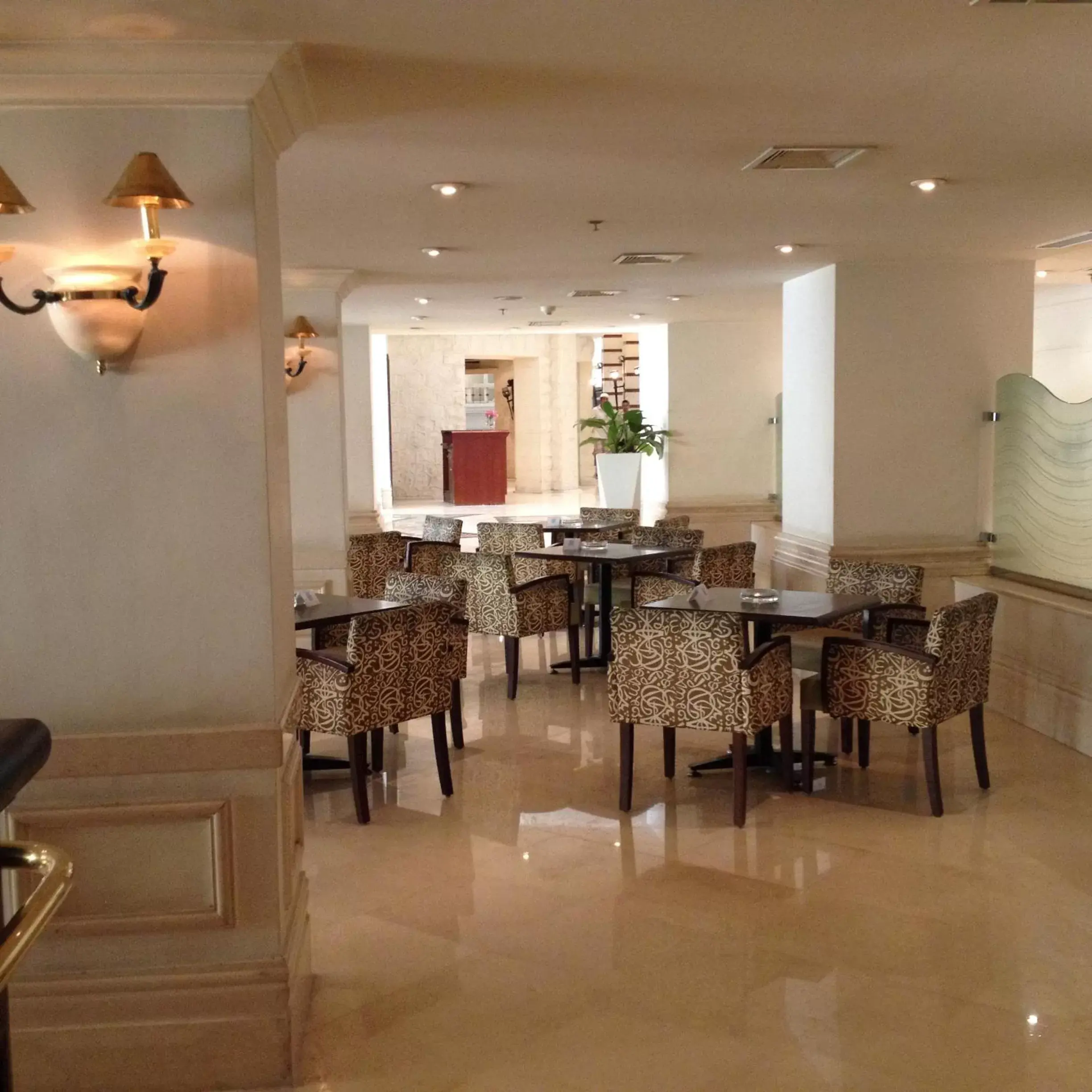 Restaurant/Places to Eat in Amarante Pyramids Hotel