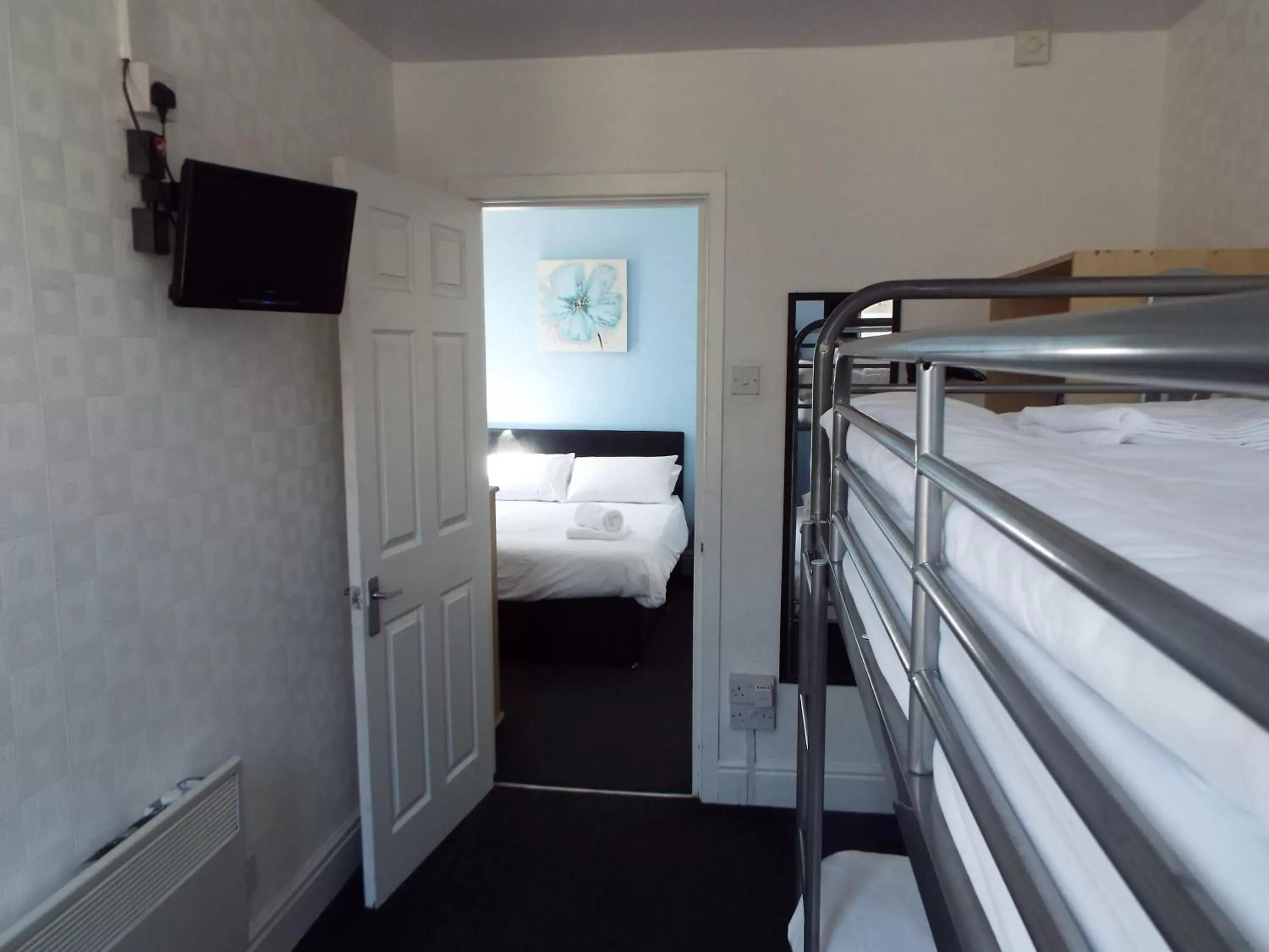 Bunk Bed in Alfies Hotel