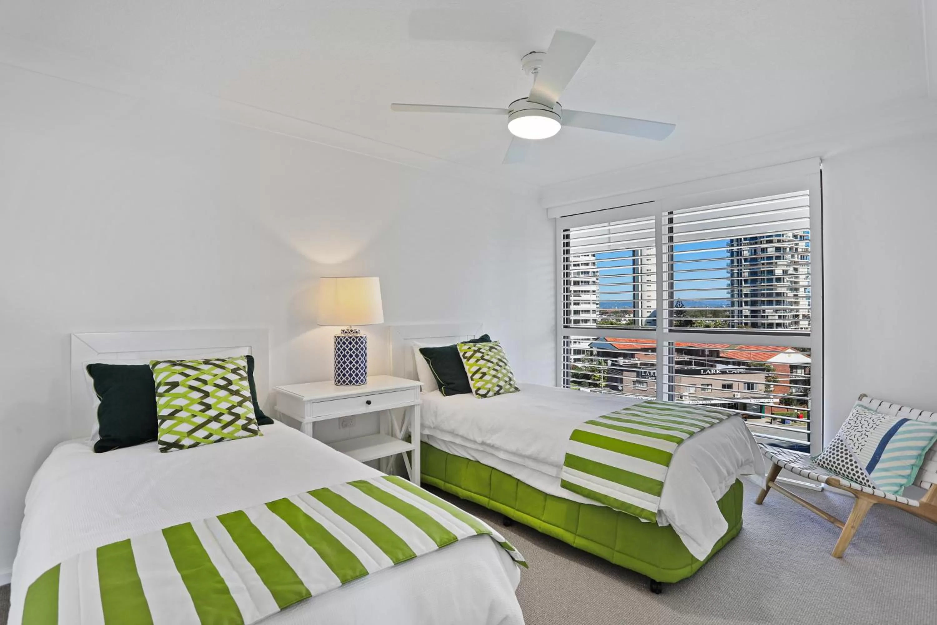 Bedroom, Bed in De Ville Apartments