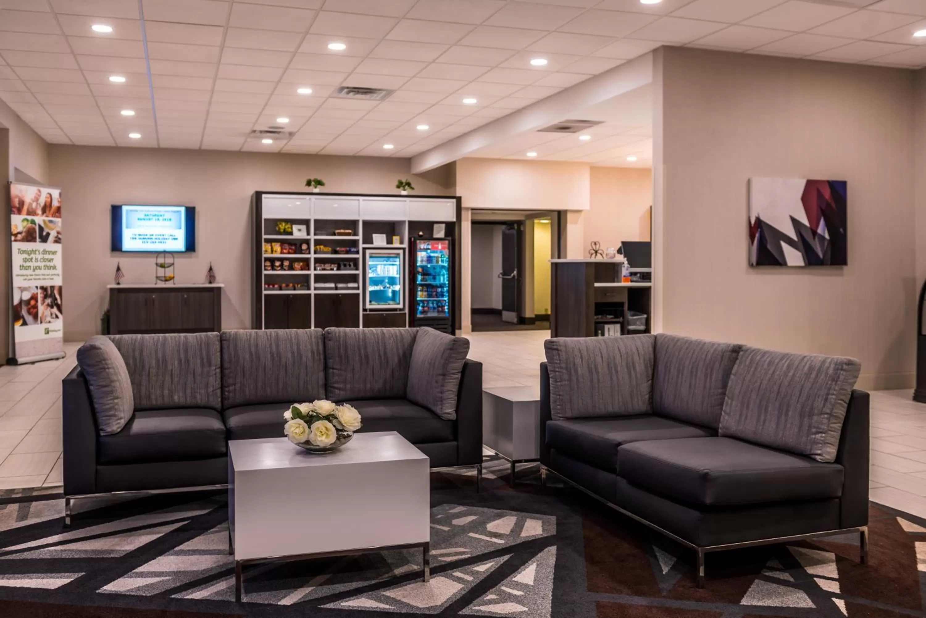 Property building in Holiday Inn Auburn-Finger Lakes Region by IHG