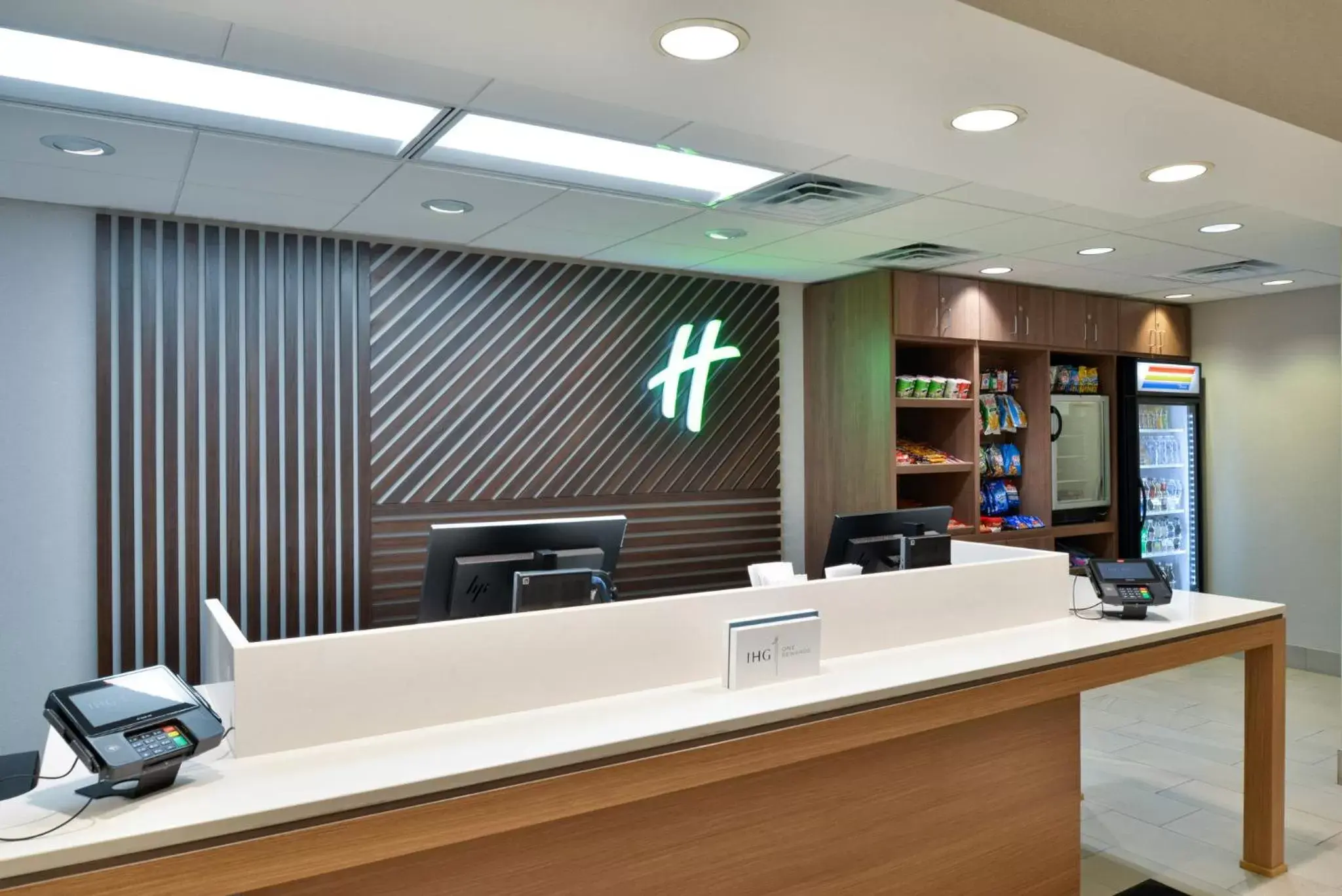 Property building, Lobby/Reception in Holiday Inn Hotel & Suites Overland Park-Convention Center, an IHG Hotel