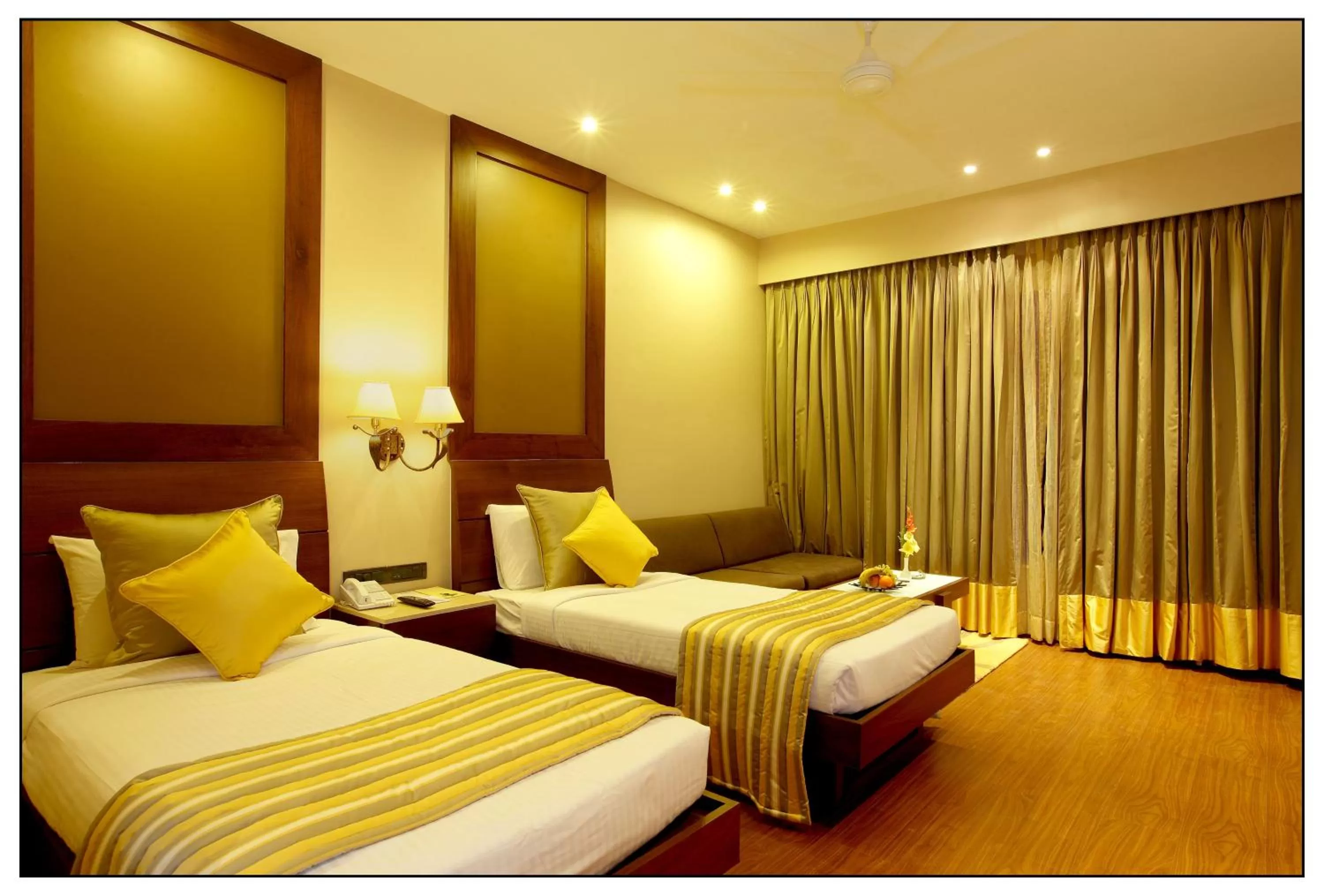 Photo of the whole room, Bed in Sun-n-Sand Shirdi