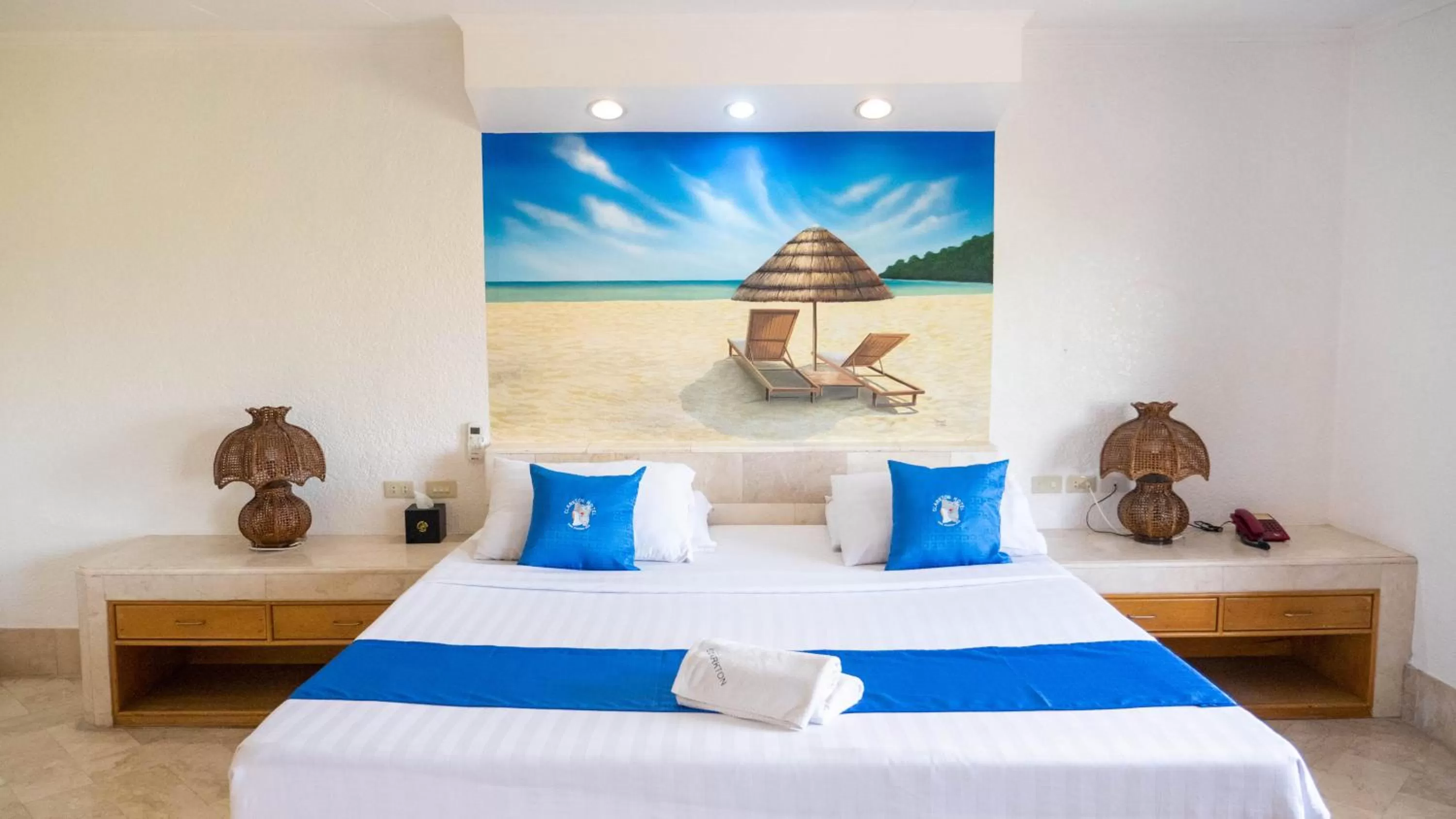 Bed in Clarkton Hotel Apartment